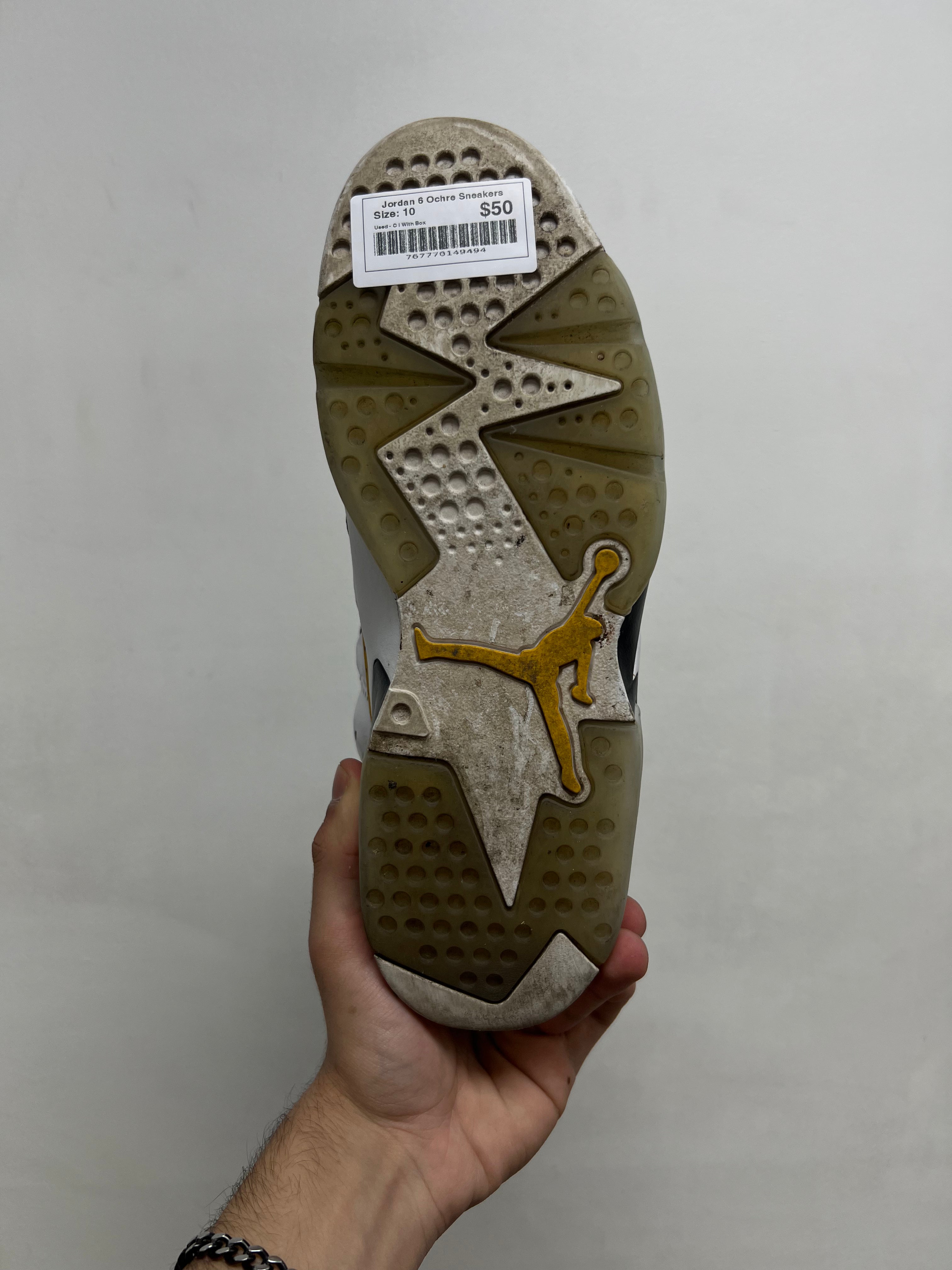 Jordan 6 Ochre Sneakers