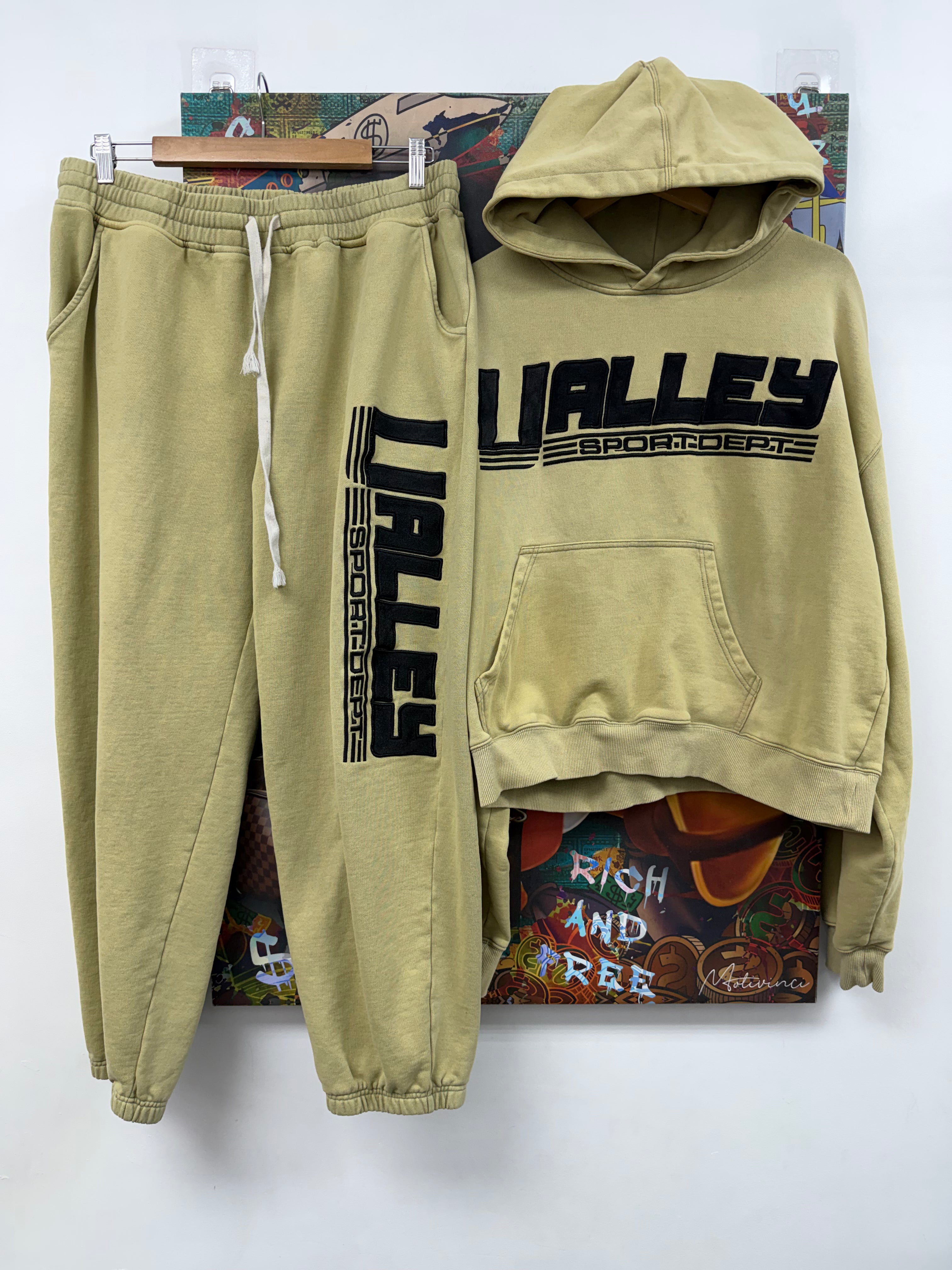 Vale Pale Yellow Black Sport Dept Sweatsuit