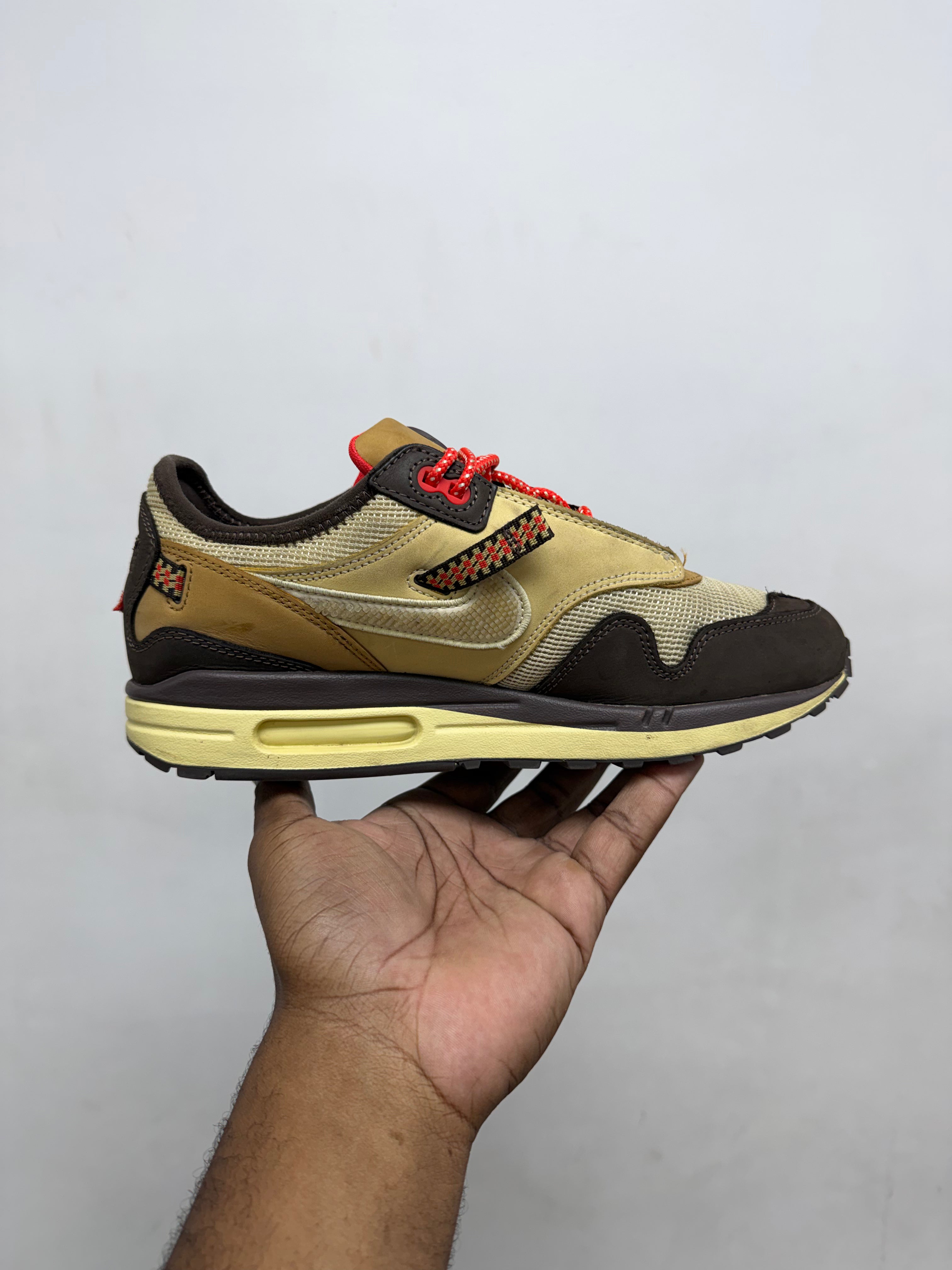 Nike Travis Scott AM1 Brown Sneakers