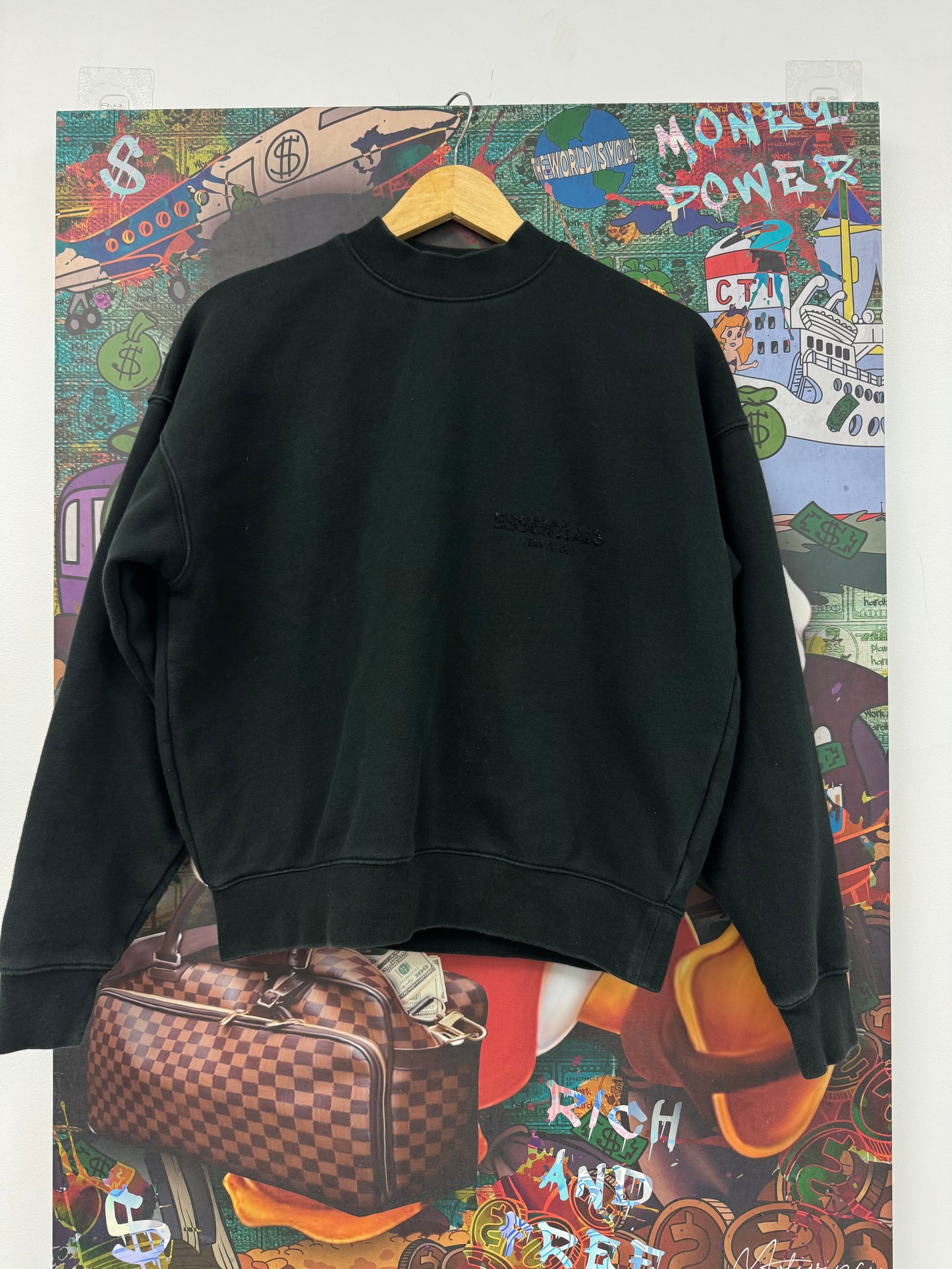 Essentials Crewneck Black Used XXS