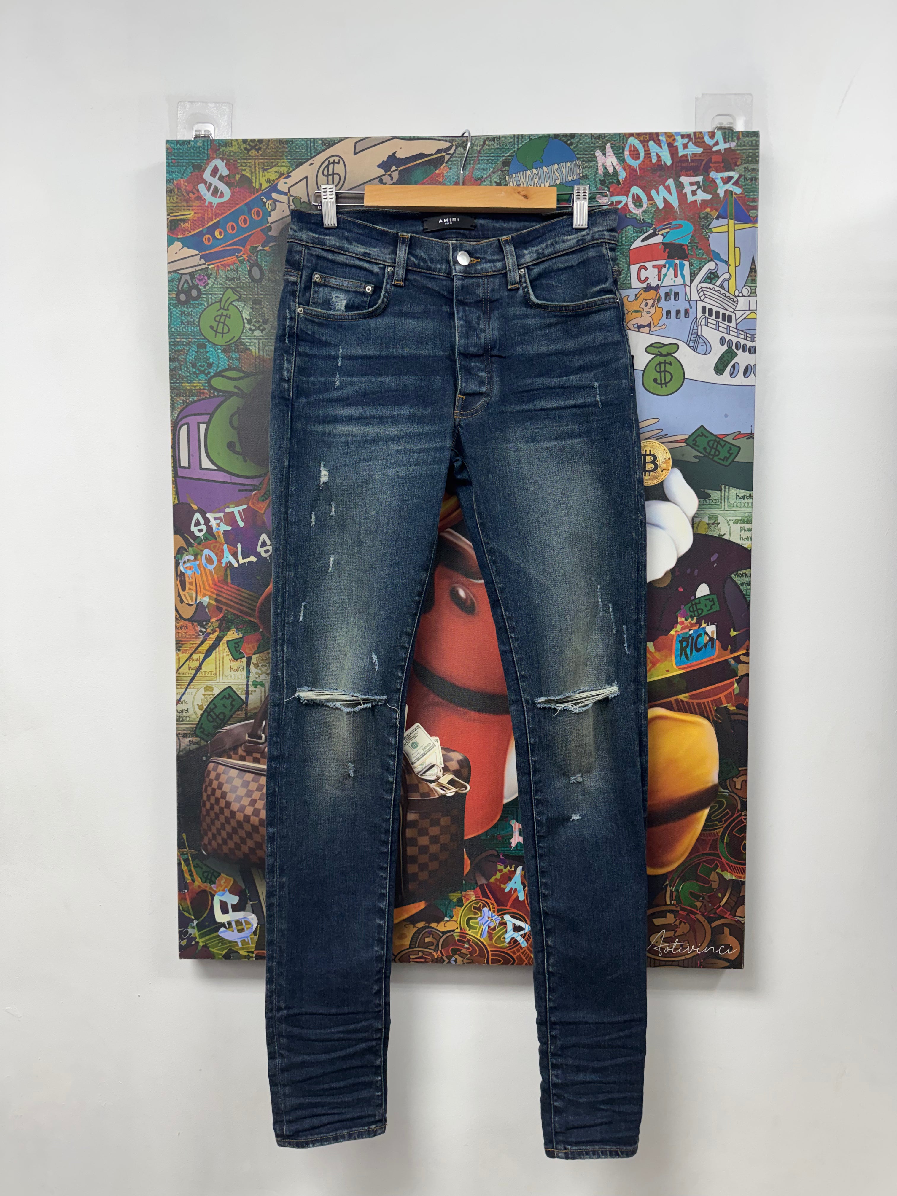 Amiri Deep Classic Knee Rip Jeans