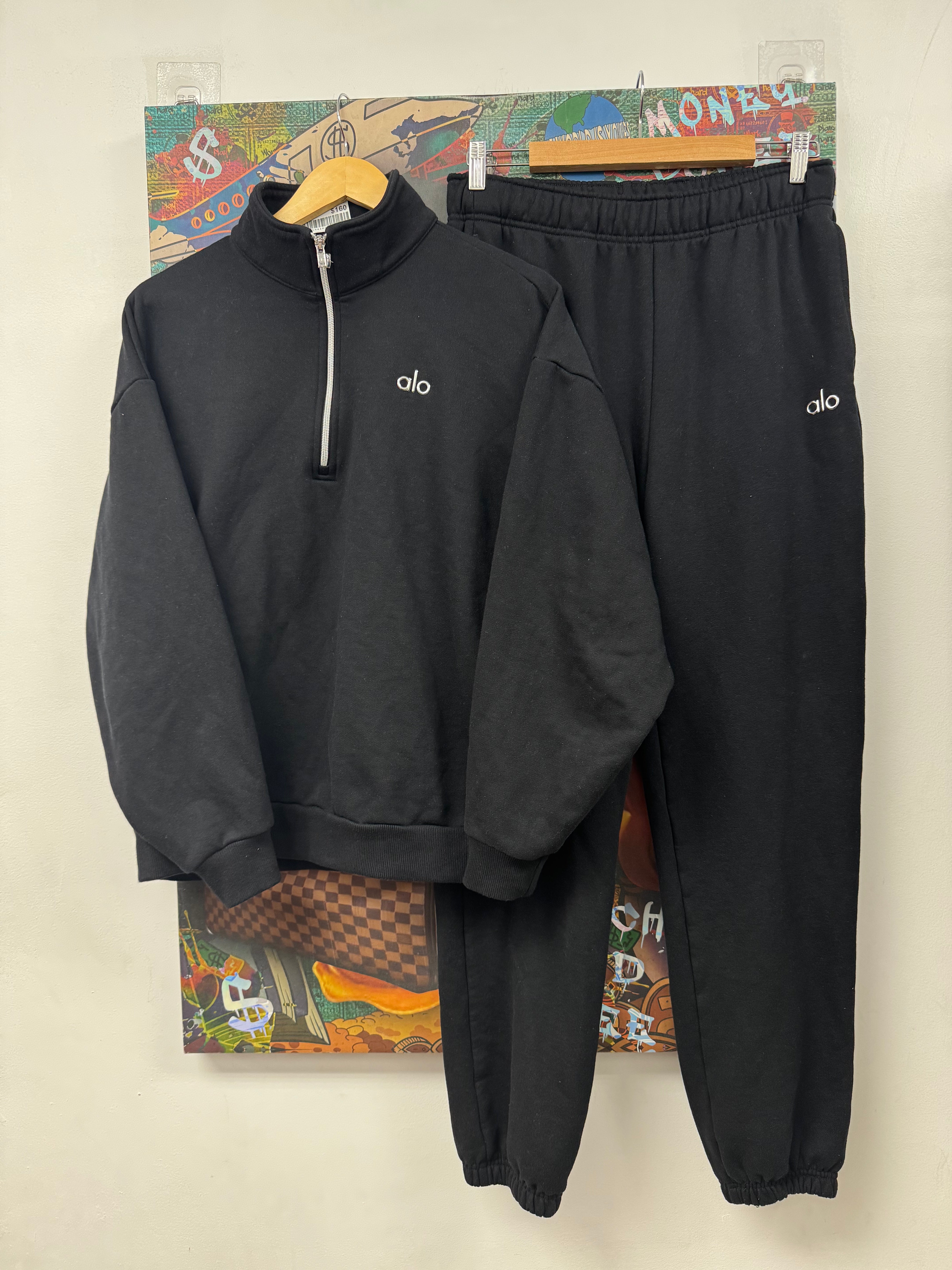 ALO Black Silver Accolade Quarter Zip Sweatsuit