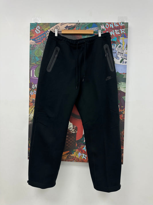 Nike Tech Sweats Black New XL With Tags