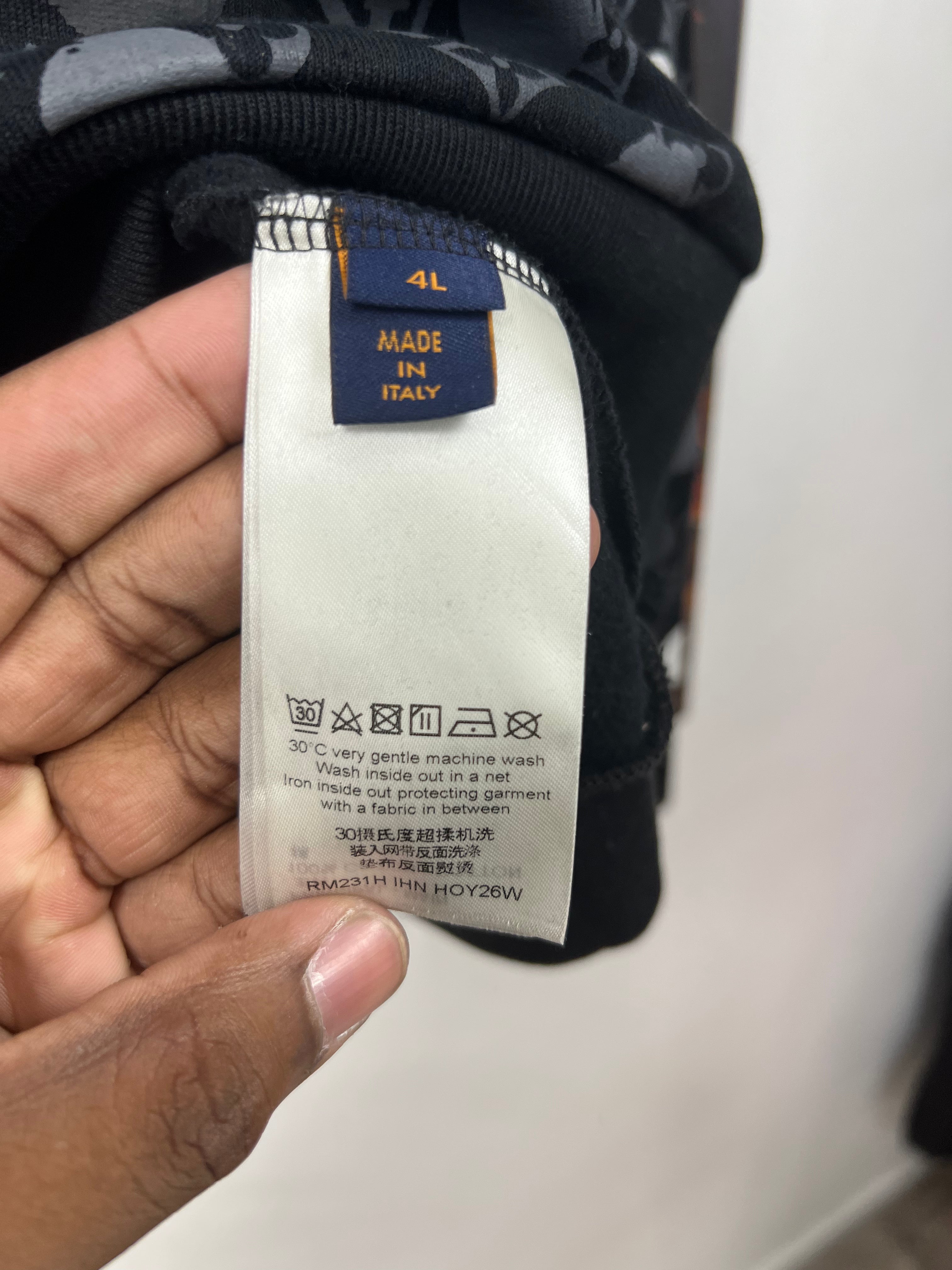Louis Vuitton Black Grey Monogram Polka Dot (4L) Crewneck