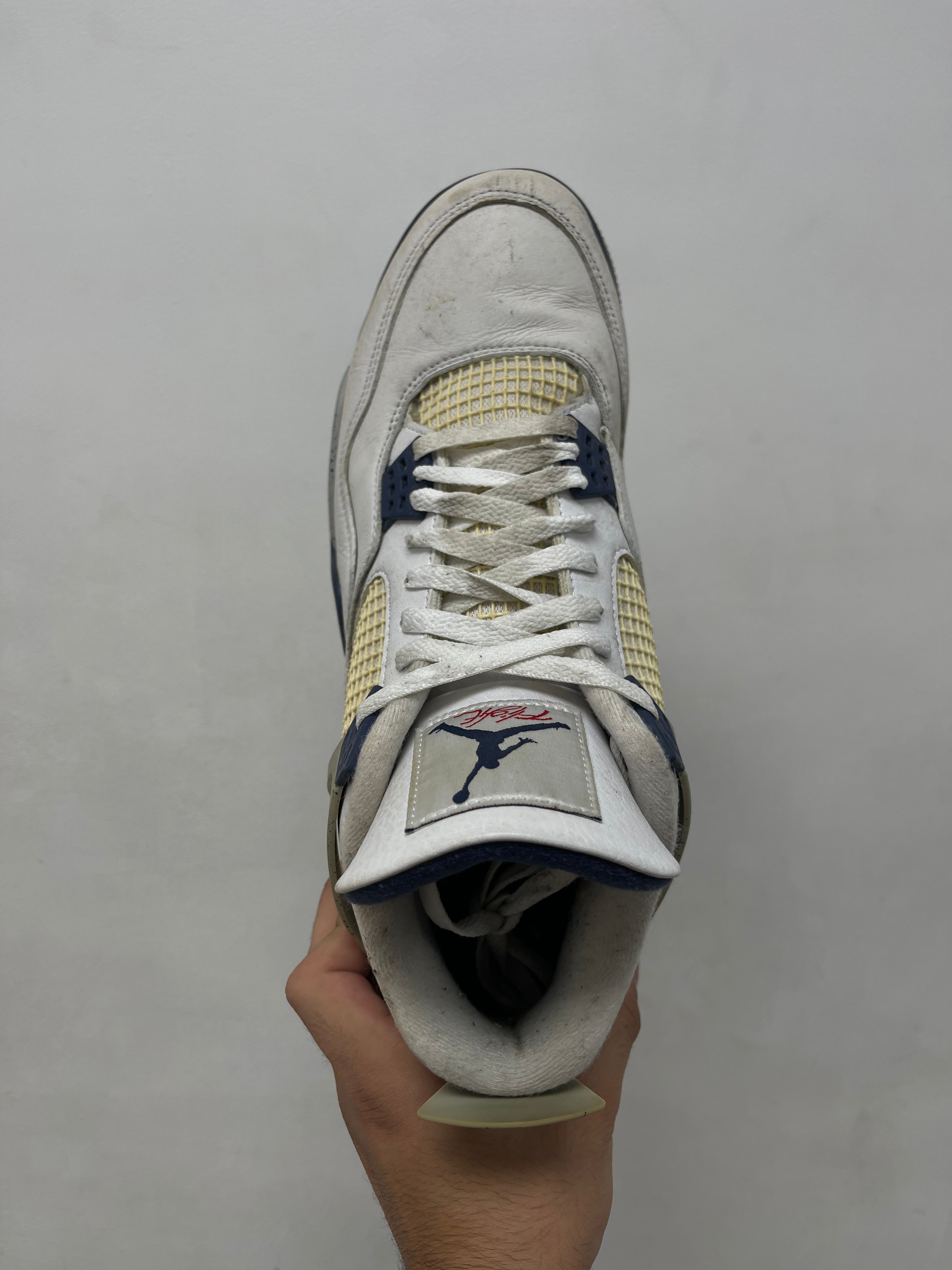 Jordan 4 Midnight Navy Sneakers