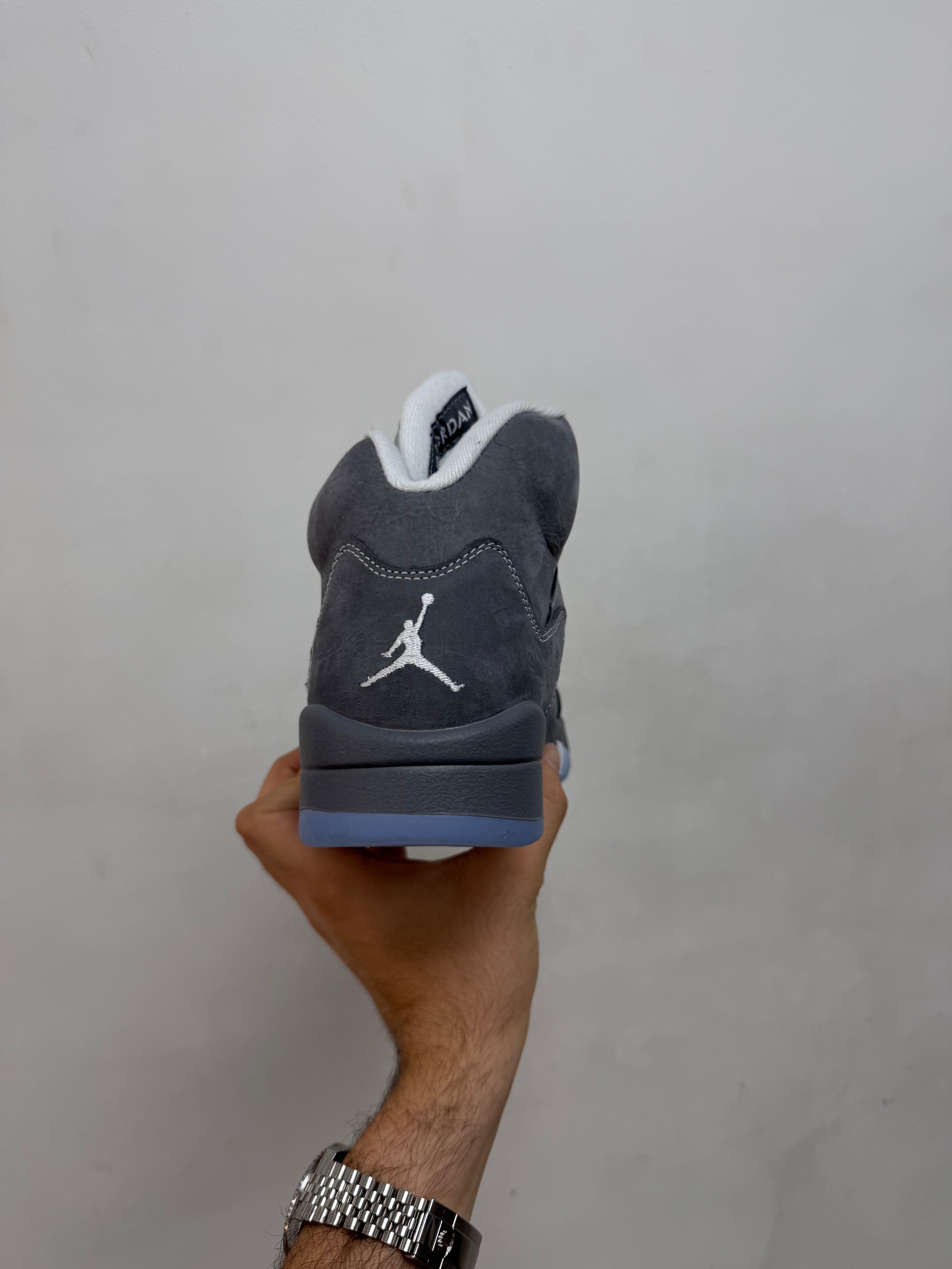 Jordan 5 Wolf Grey Sneakers
