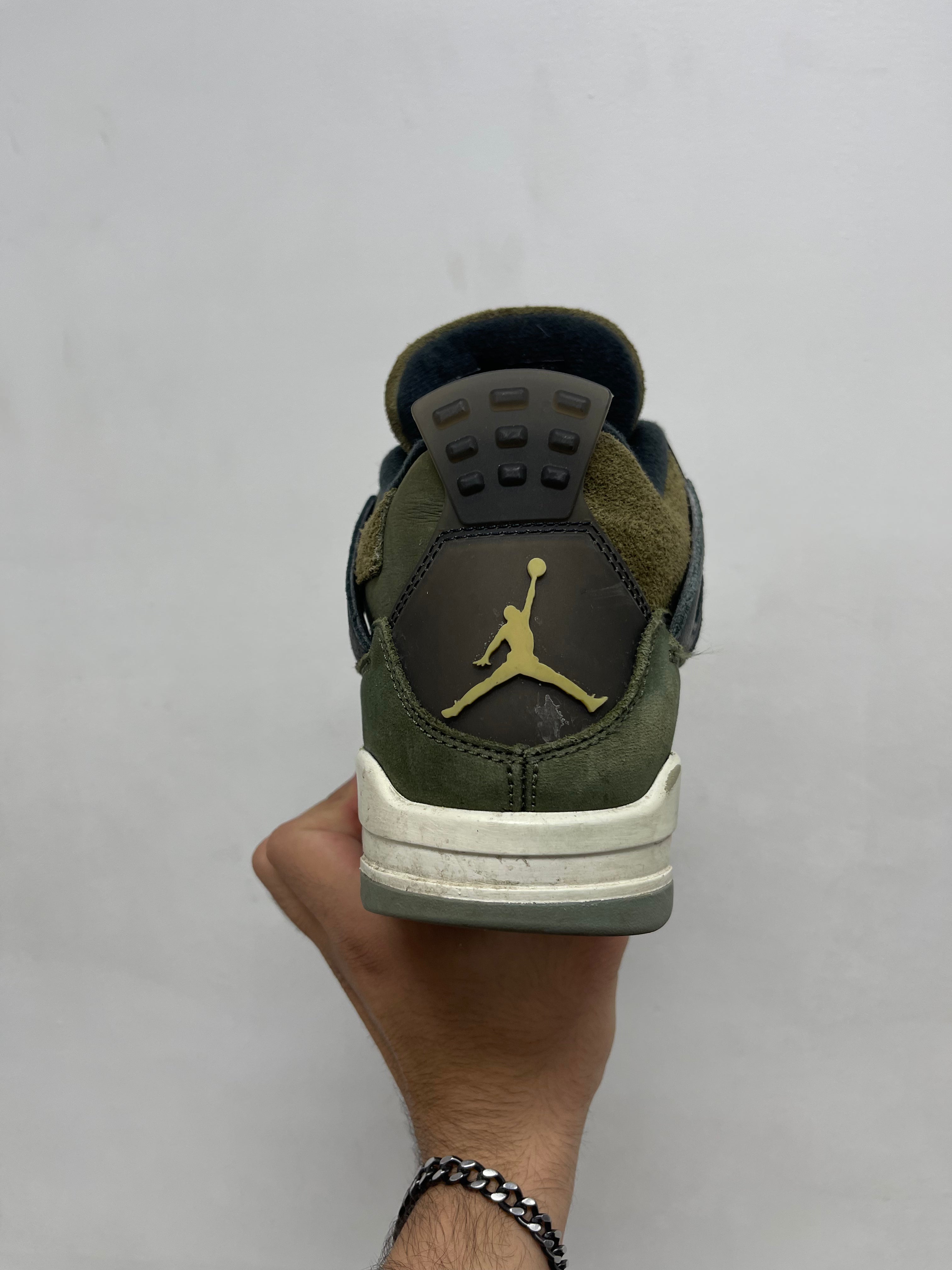 Jordan 4 Craft Medium Olive Sneakers