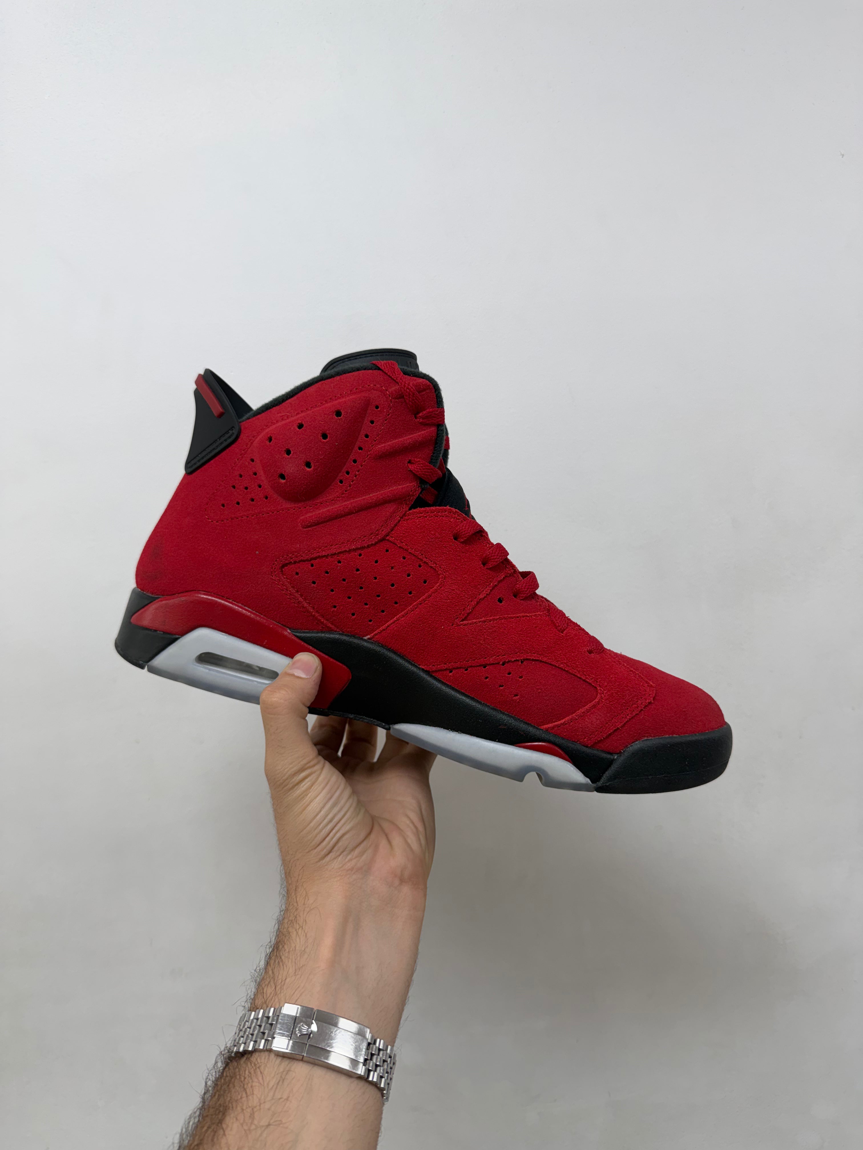 Jordan 6 Toro Bravo Sneakers
