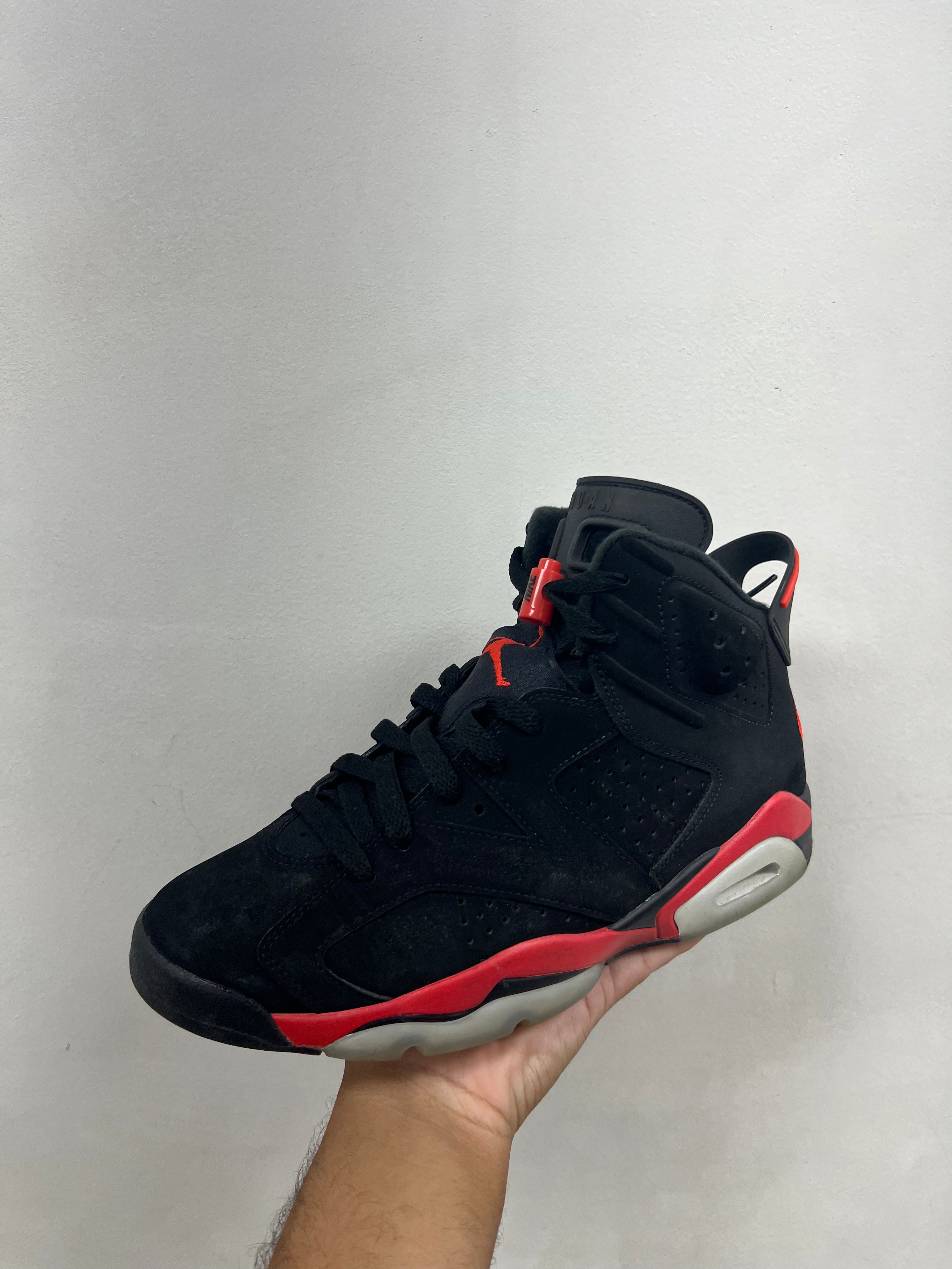 Jordan 6 Infrared Sneakers