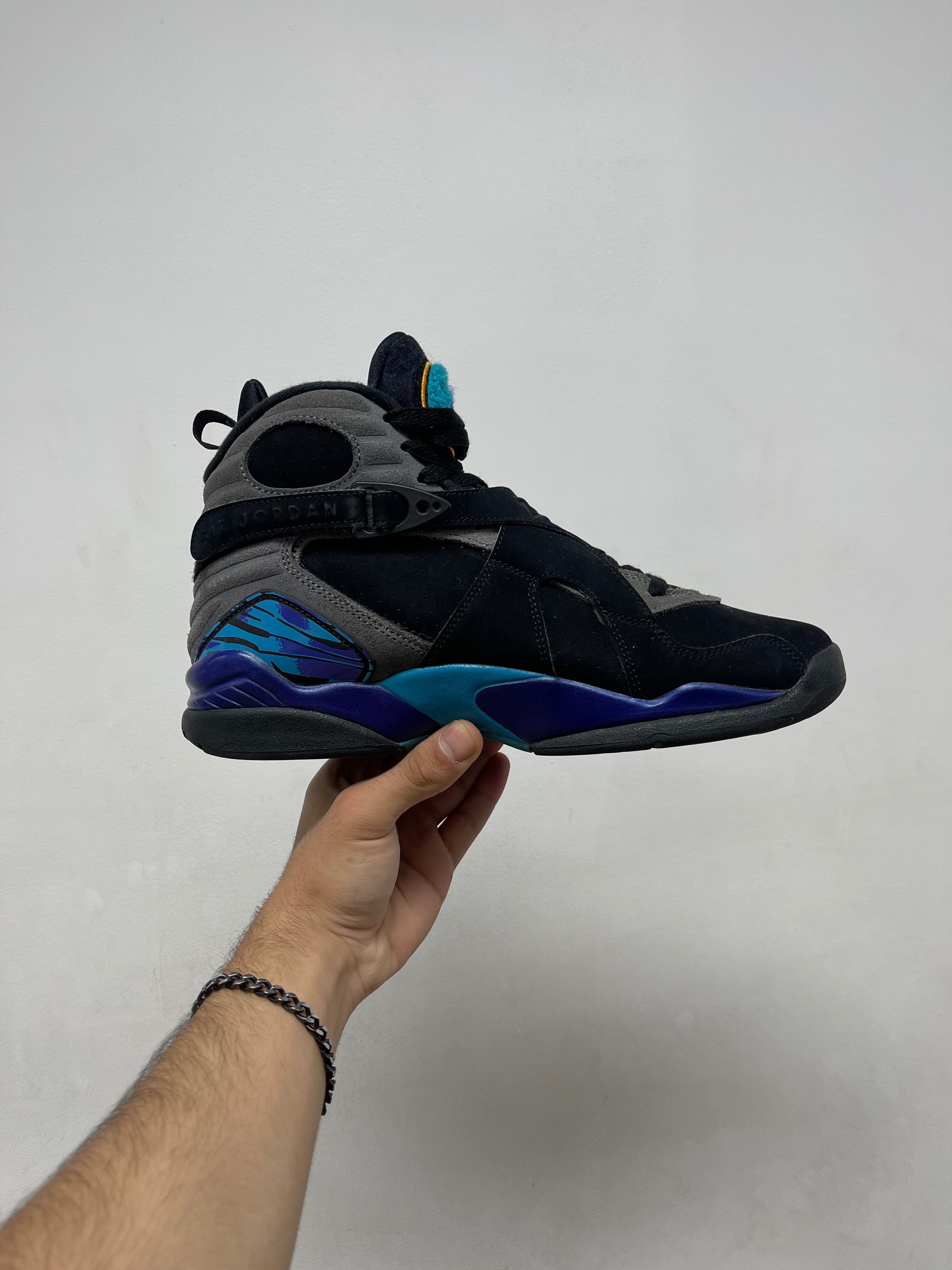 Jordan 8 Aqua Sneakers