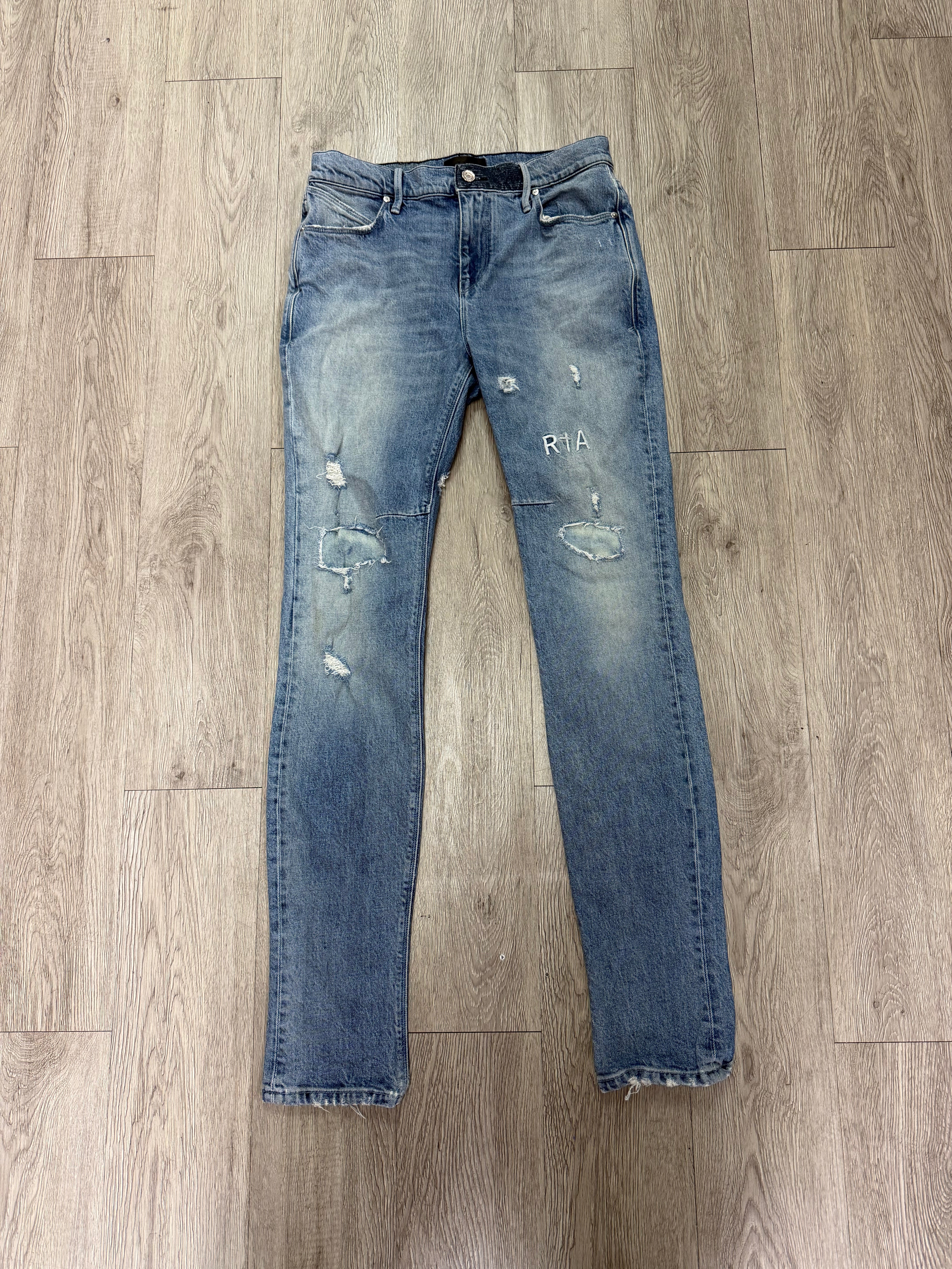 RTA Light Wash Embroidered Jeans