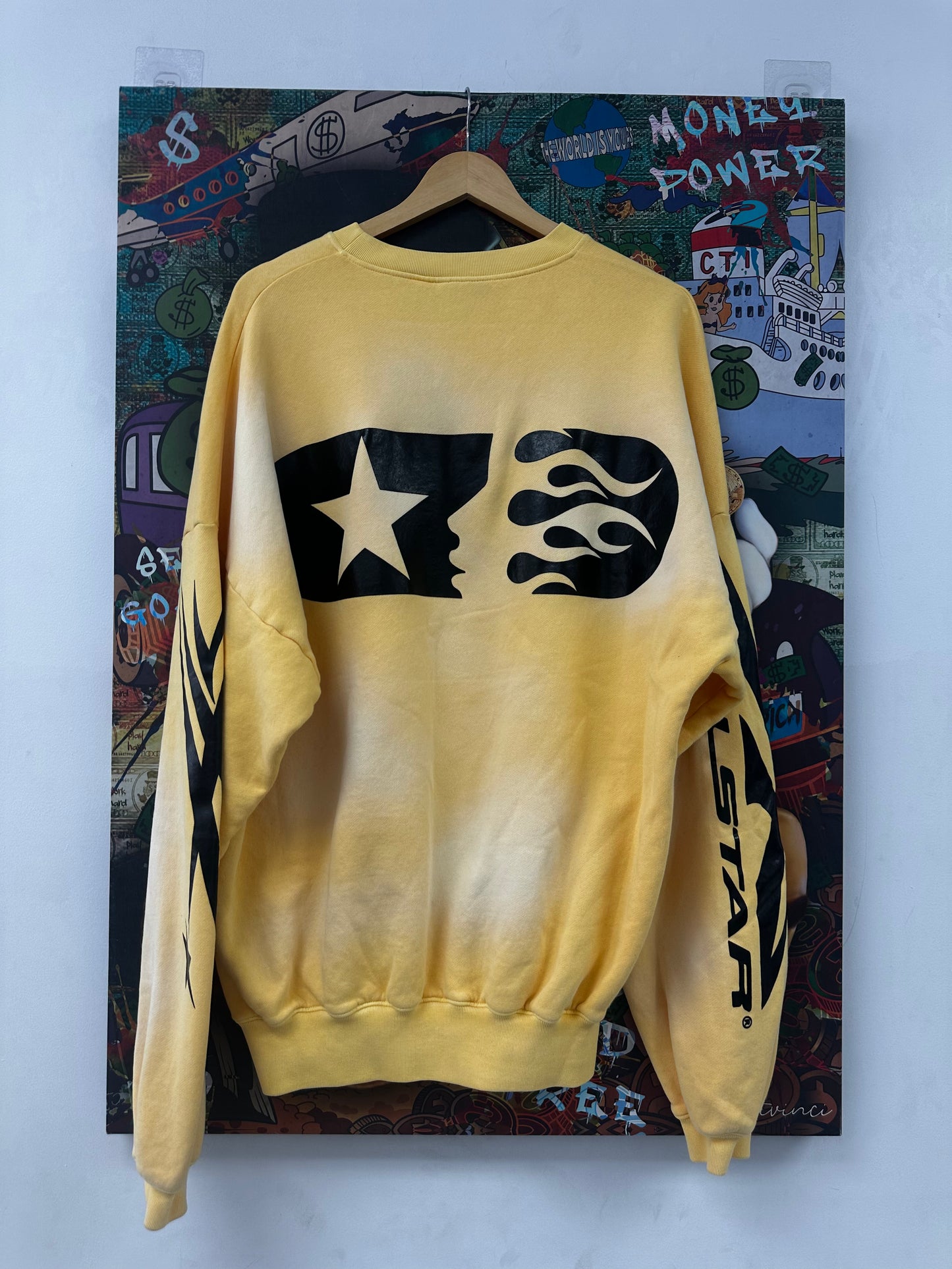 Hellstar Crewneck Yellow New Small