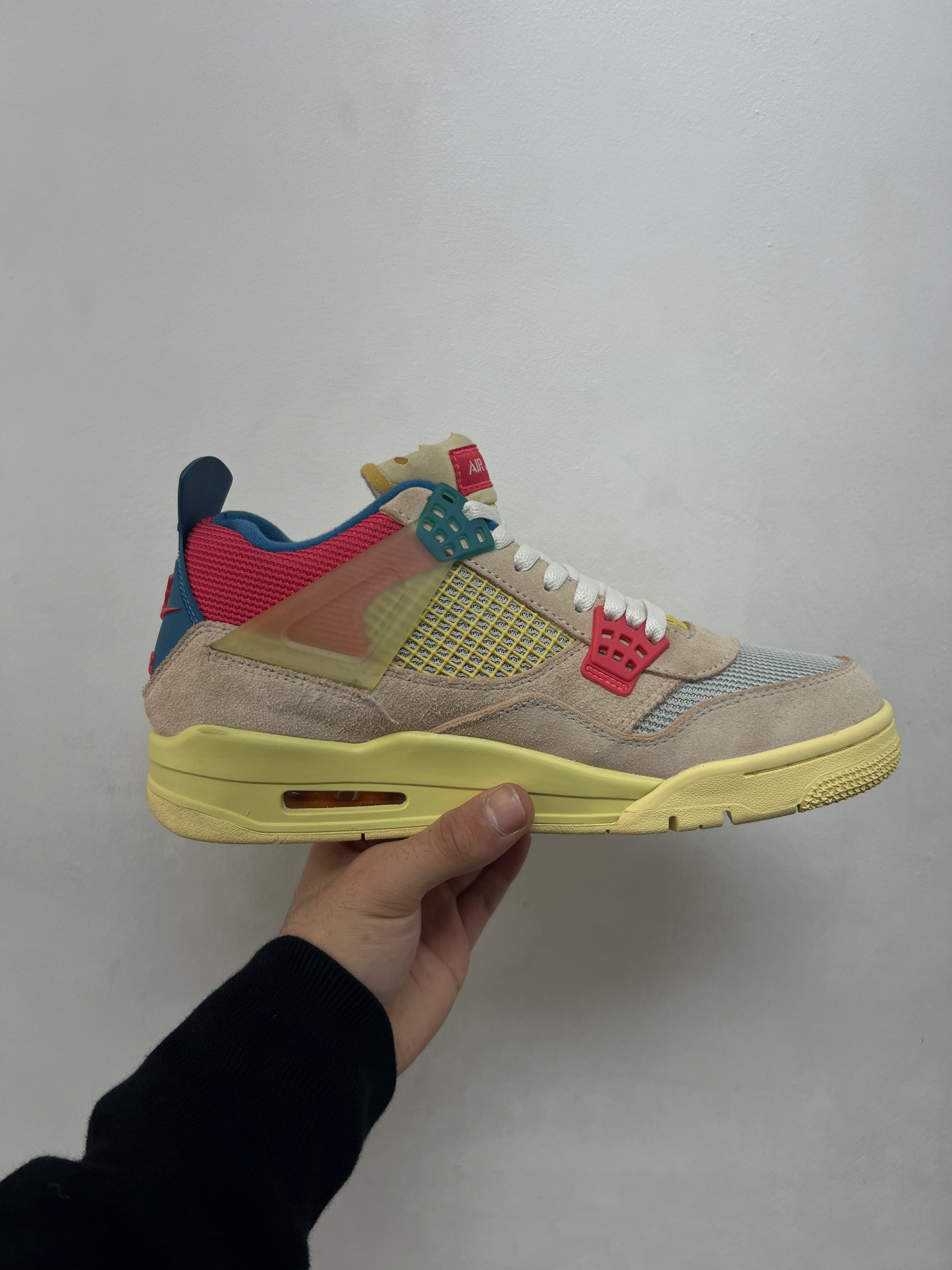 Jordan 4 Union Guava Sneakers