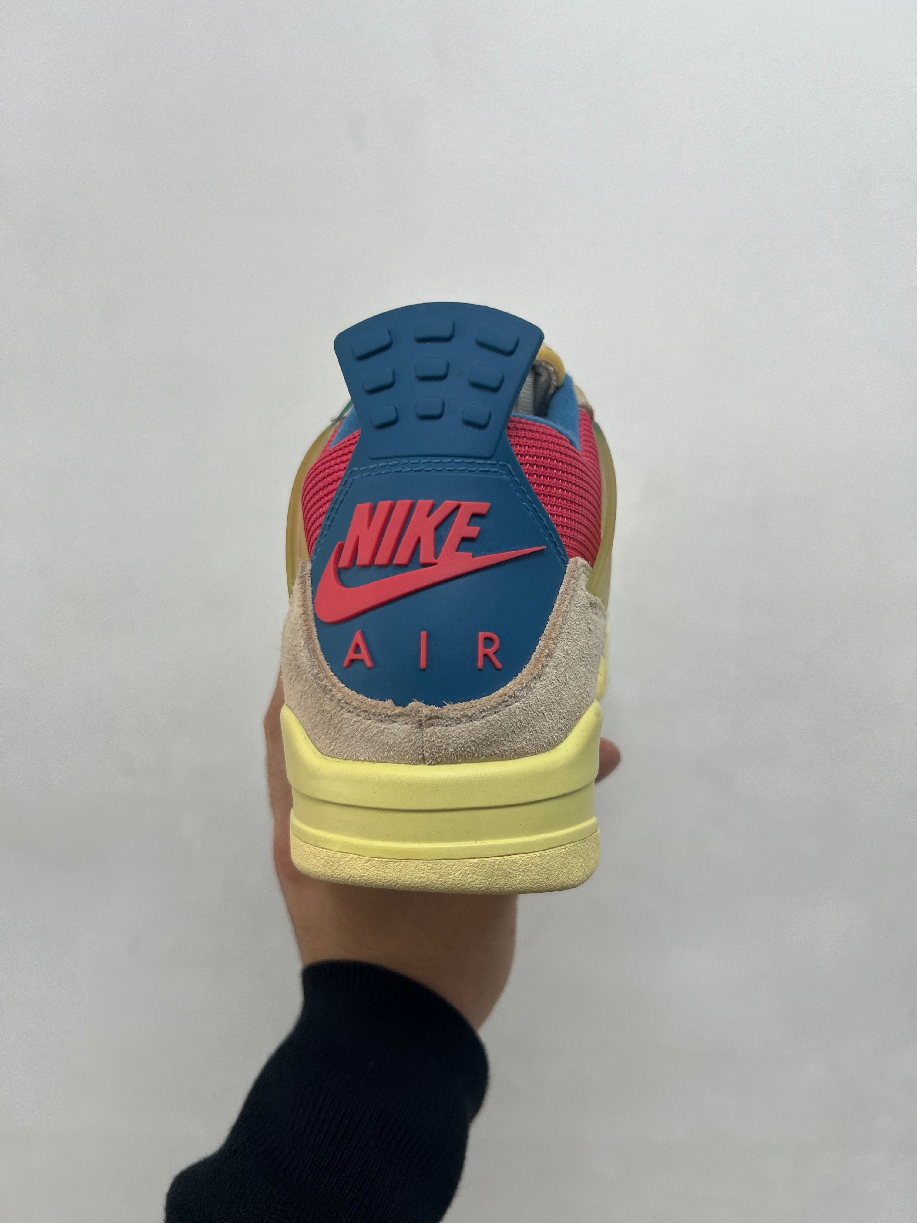 Jordan 4 Union Guava Sneakers