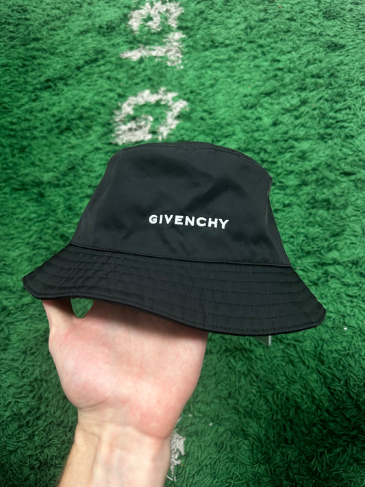 Givenchy Bucket Hat Black 58 Small New