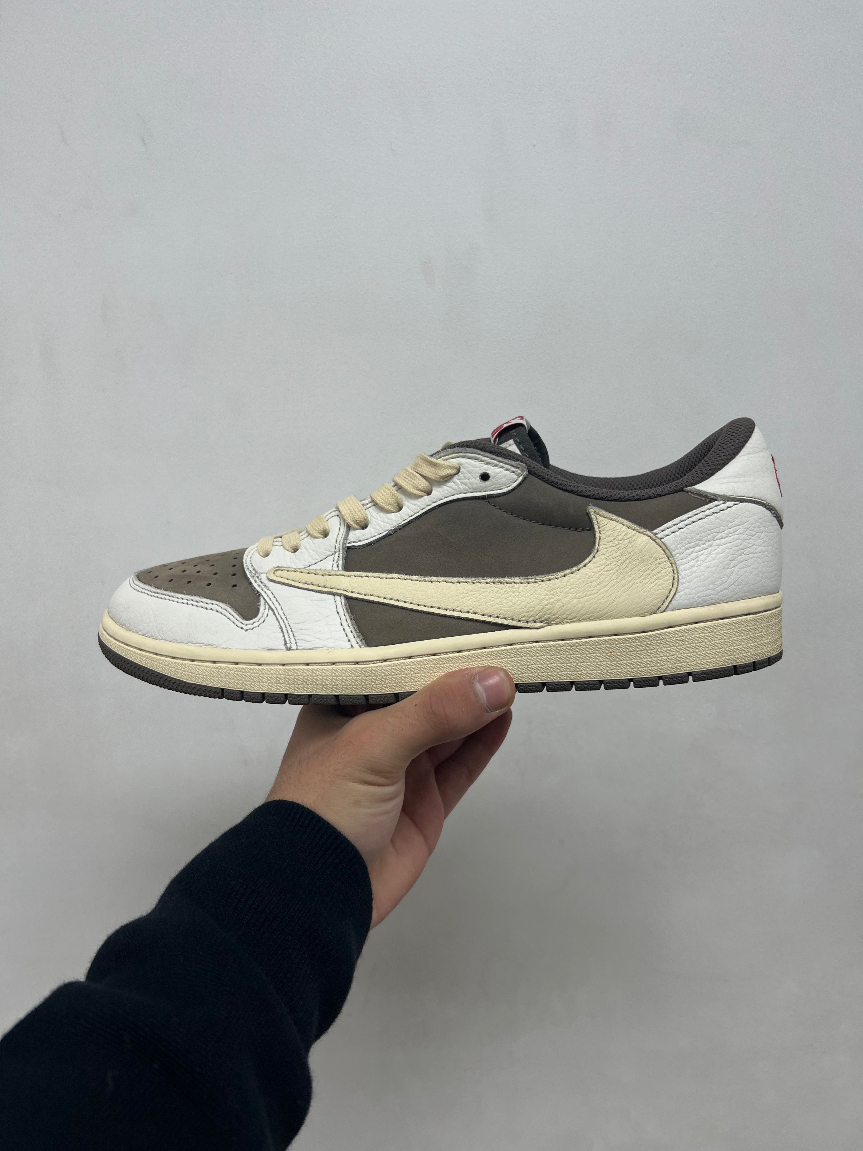 Jordan 1 Low Travis Scott Reverse Mocha Sneakers