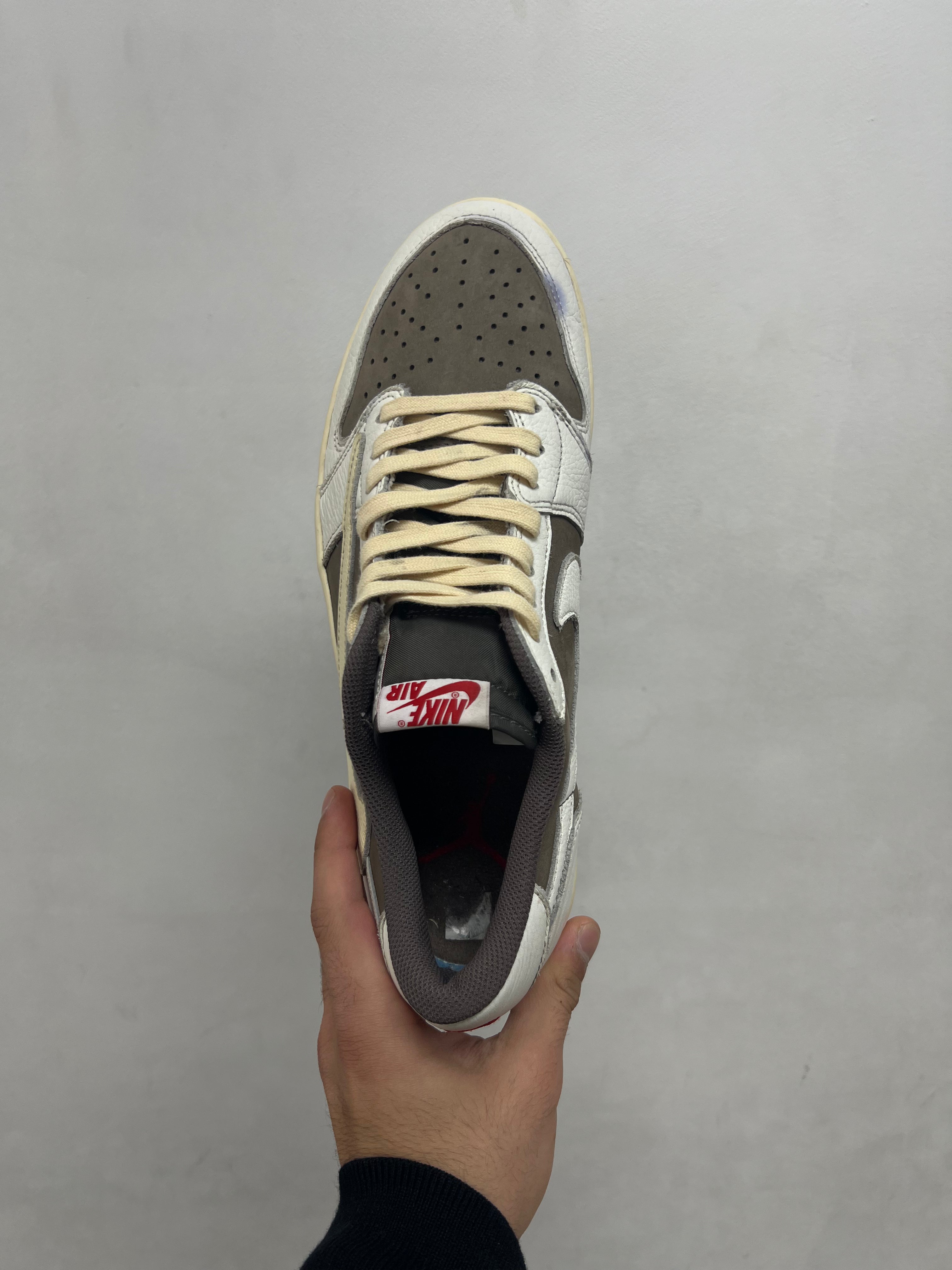 Jordan 1 Low Travis Scott Reverse Mocha Sneakers