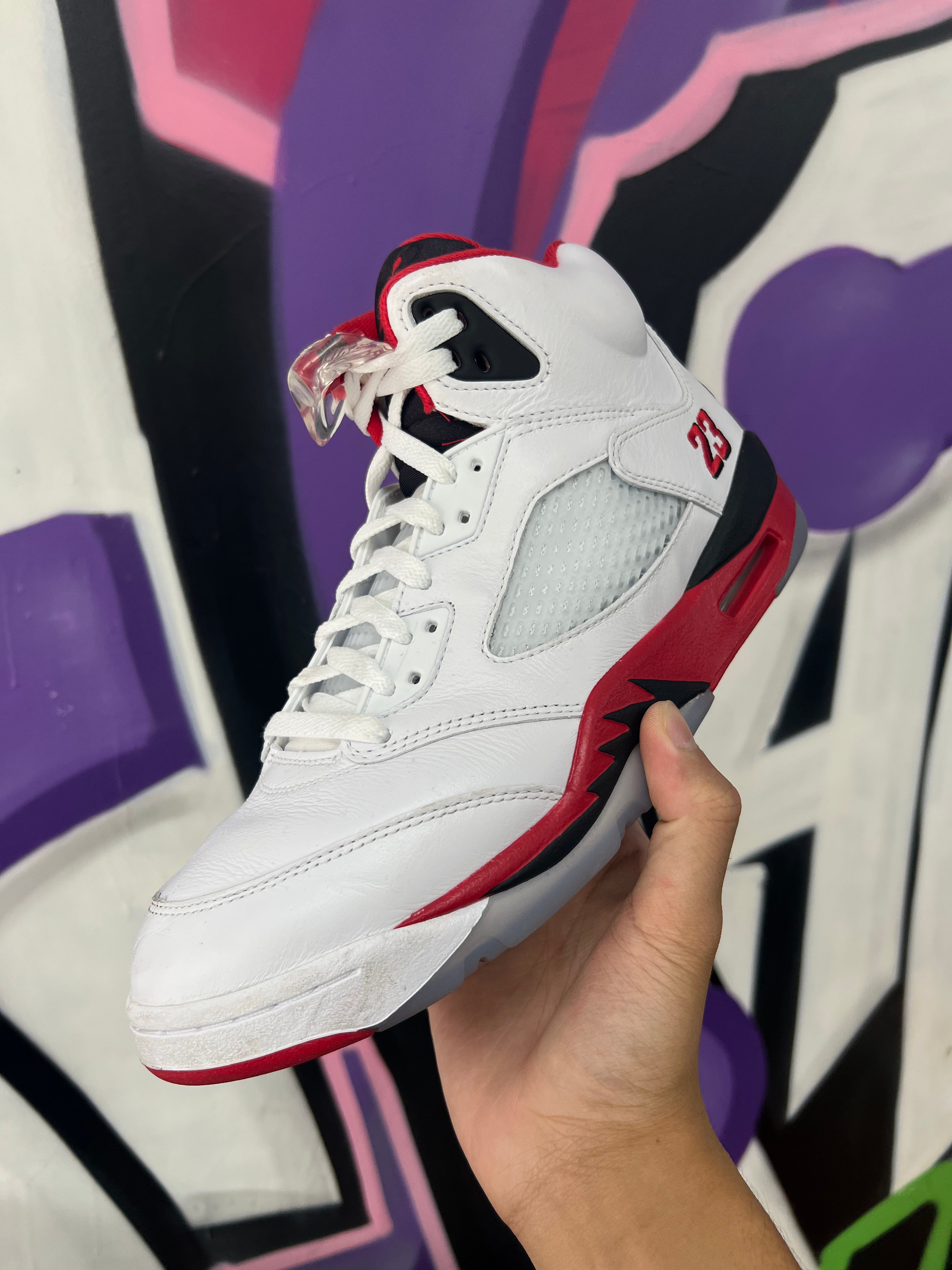 Jordan 5 Fire Red Sneakers