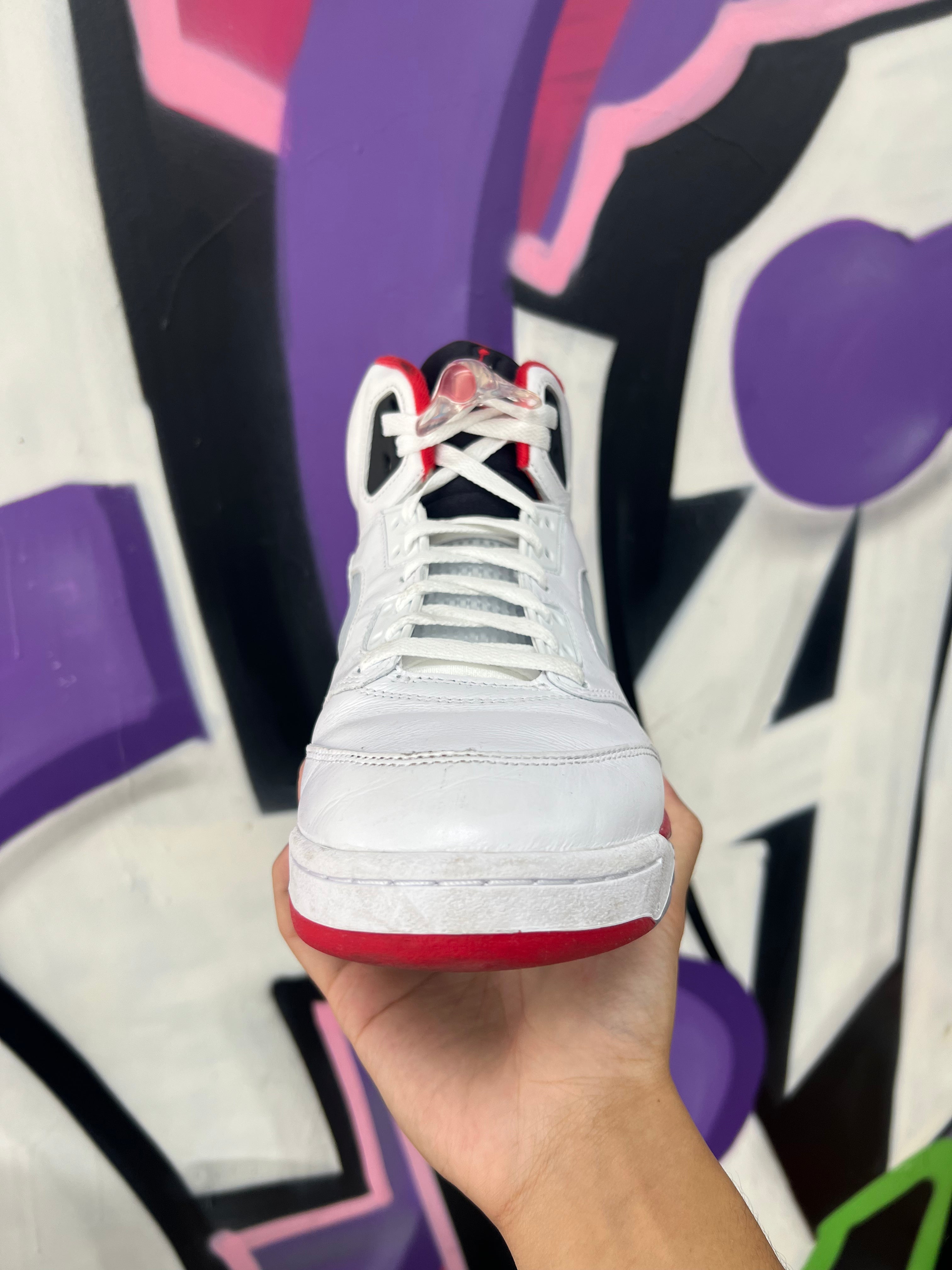 Jordan 5 Fire Red Sneakers