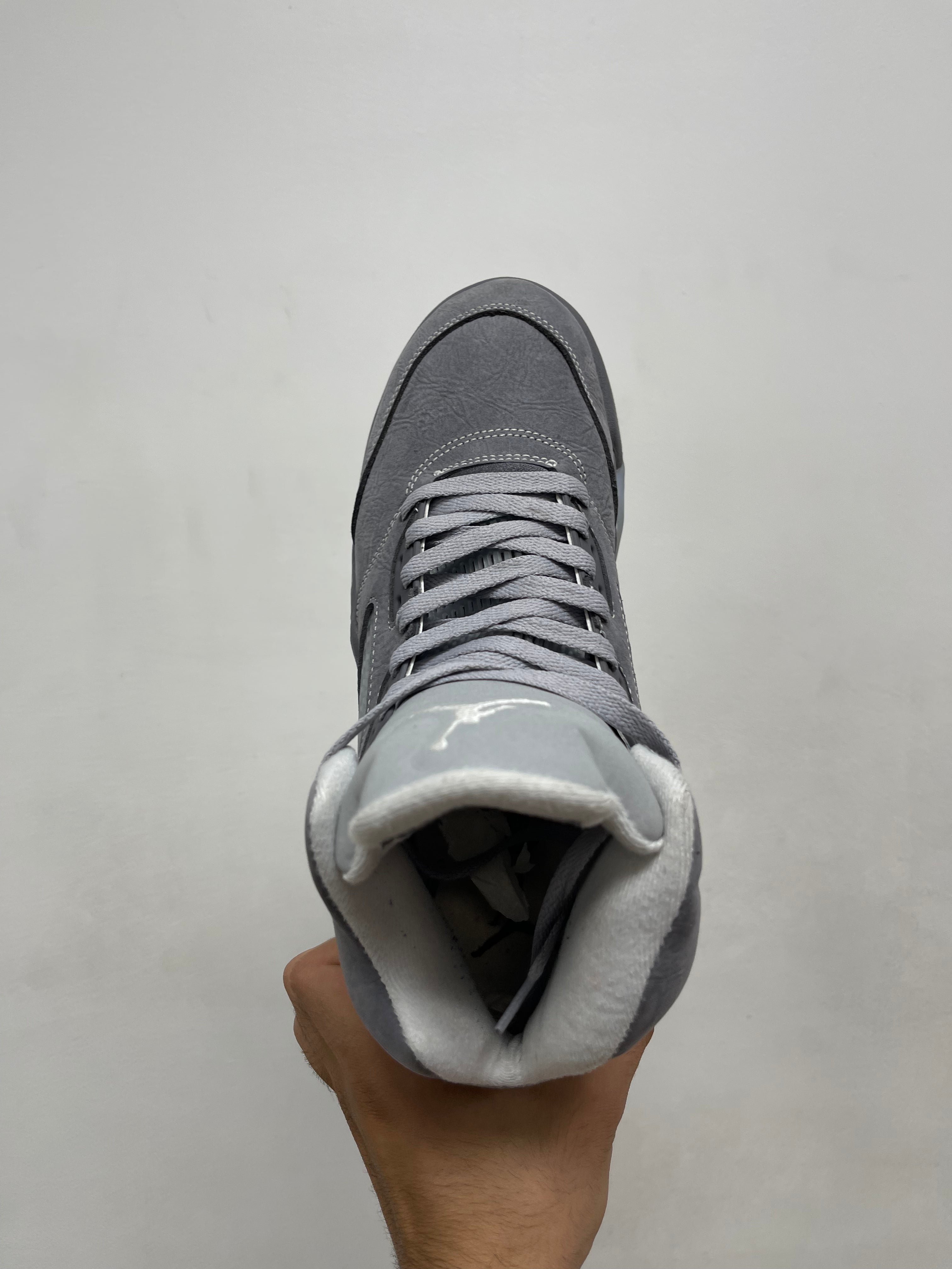 Jordan 5 Wolf Grey Sneakers