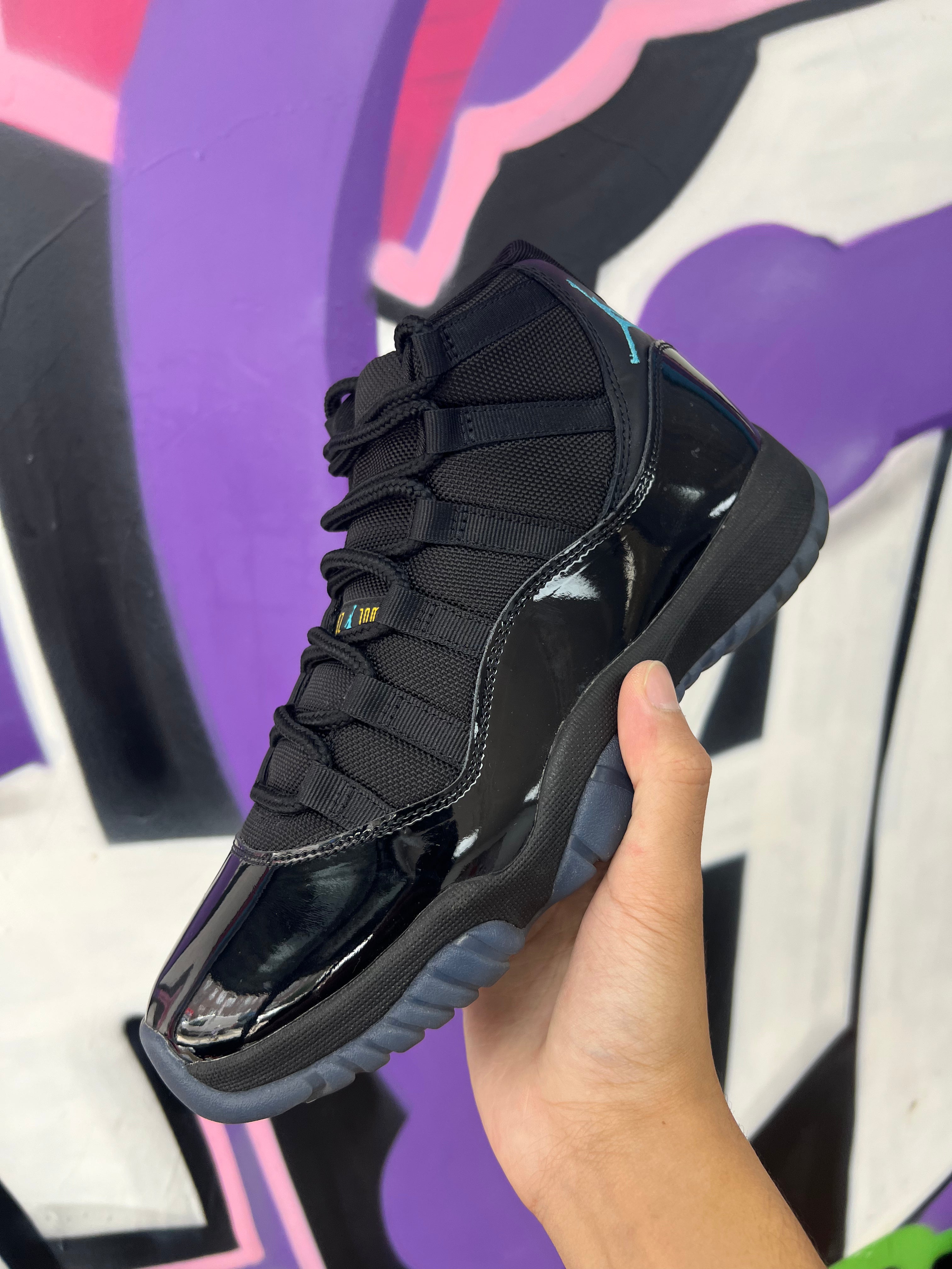 Jordan 11 Gamma Sneakers
