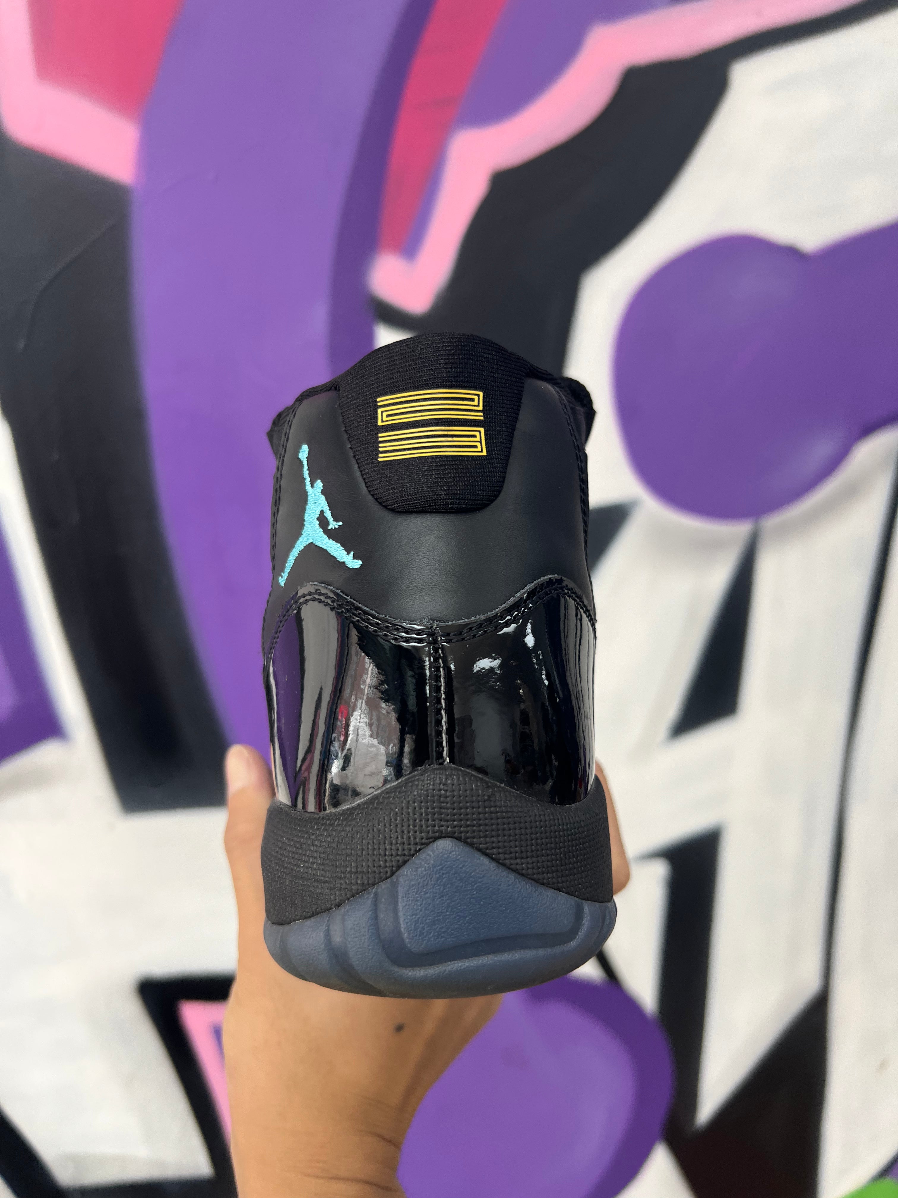 Jordan 11 Gamma Sneakers
