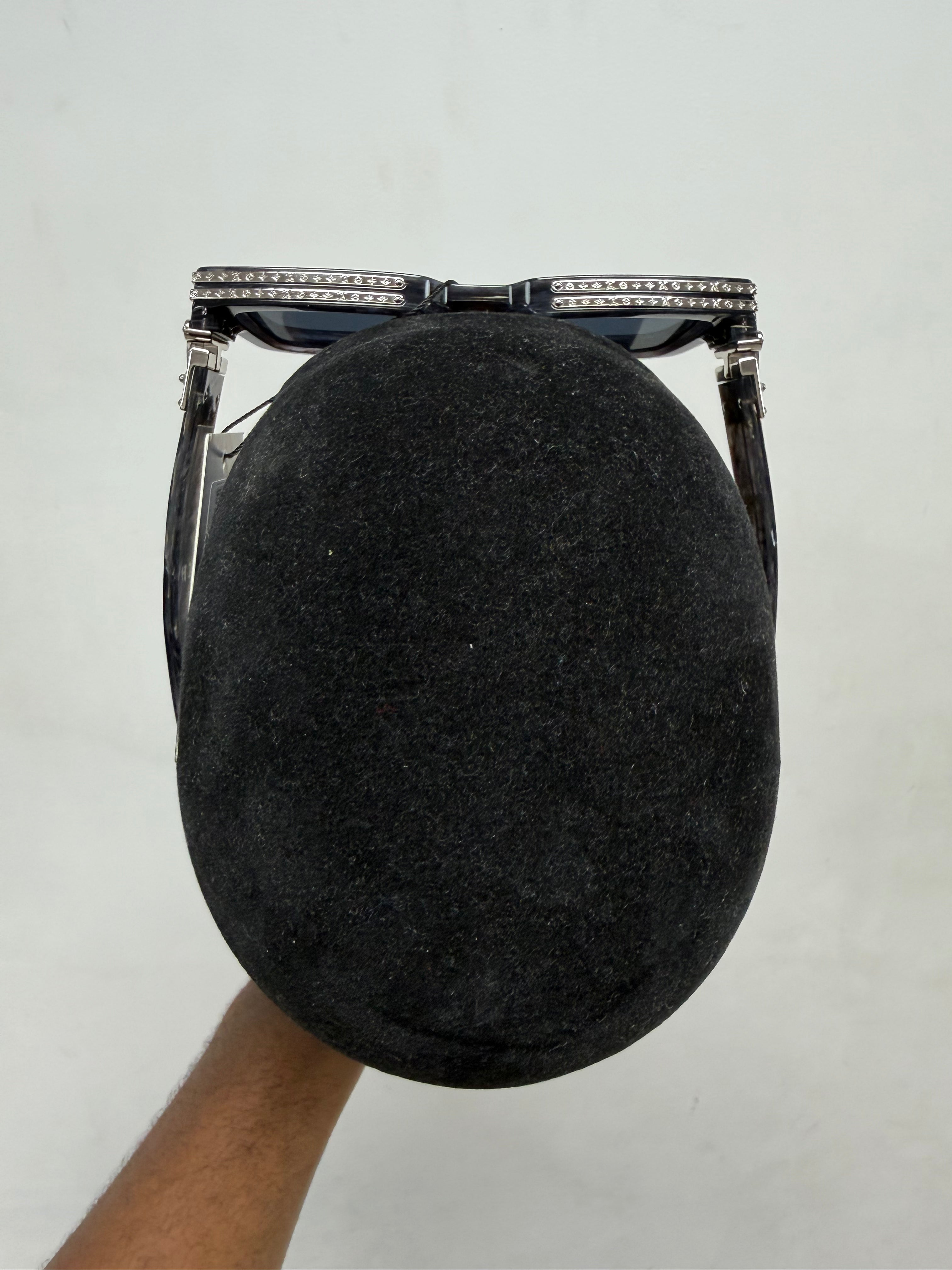Louis Vuitton Marble Millionaire Sunglasses
