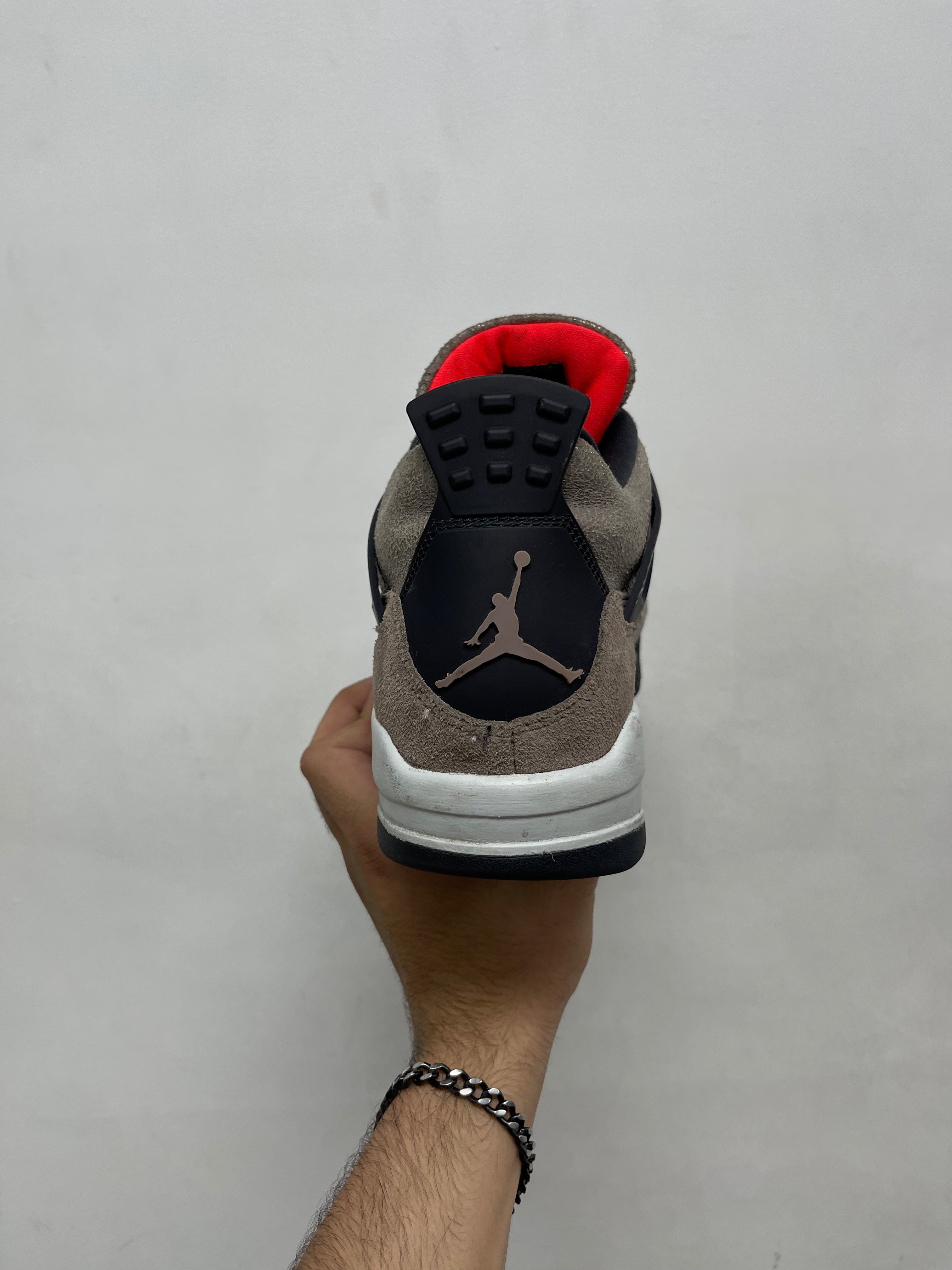 Jordan 4 Taupe Haze Sneakers