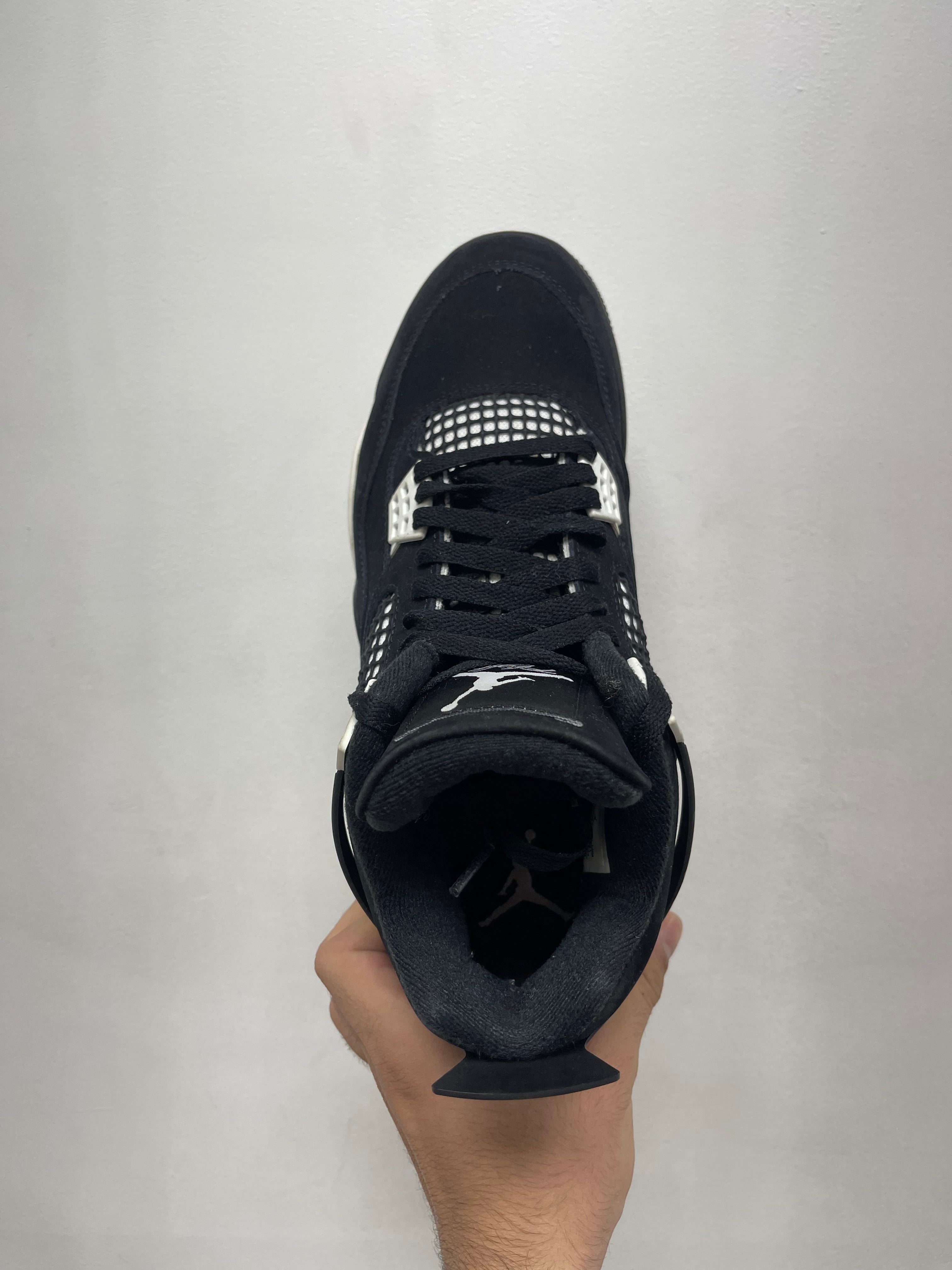 Jordan 4 White Thunder Sneakers
