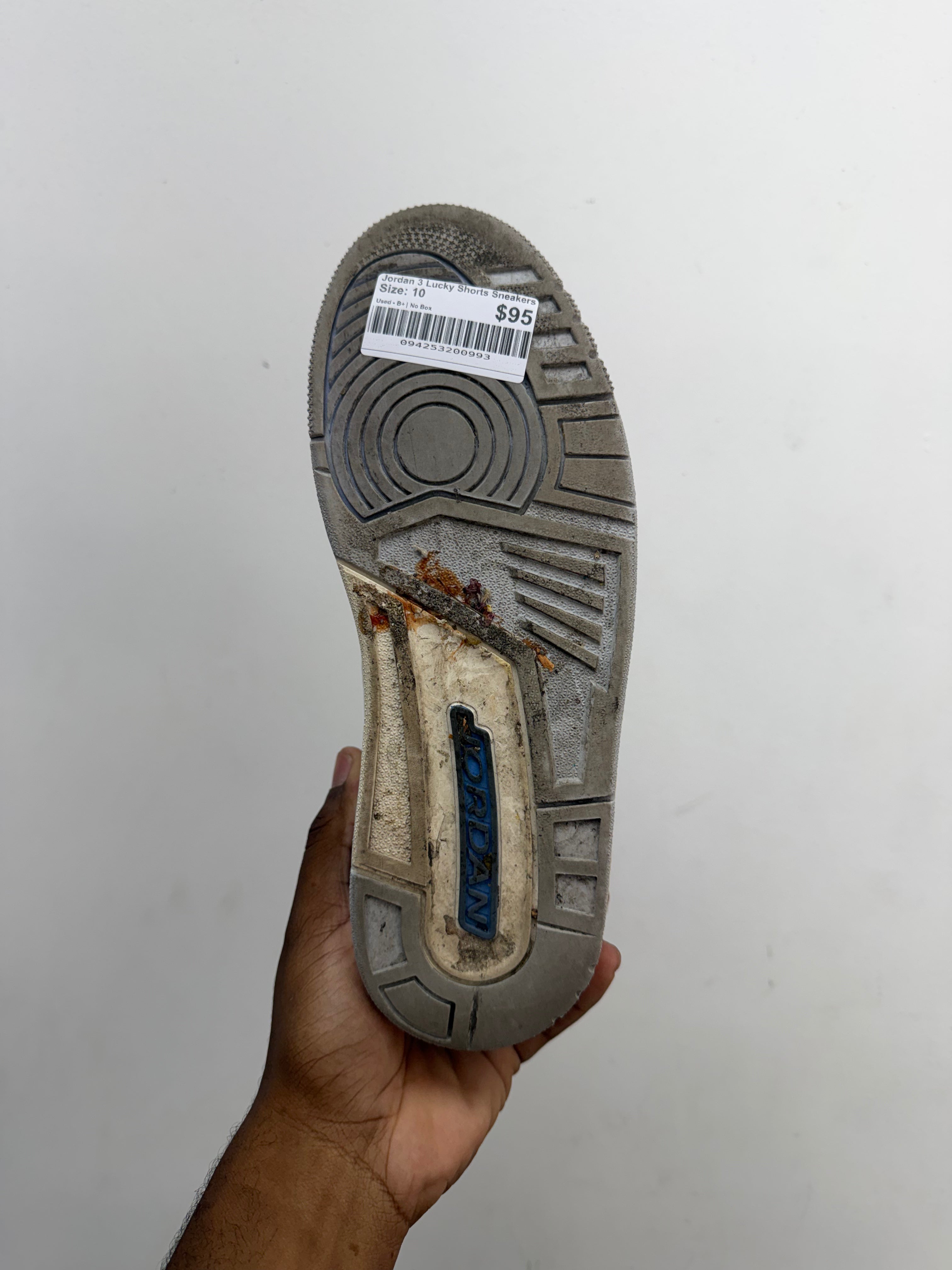 Jordan 3 Lucky Shorts Sneakers