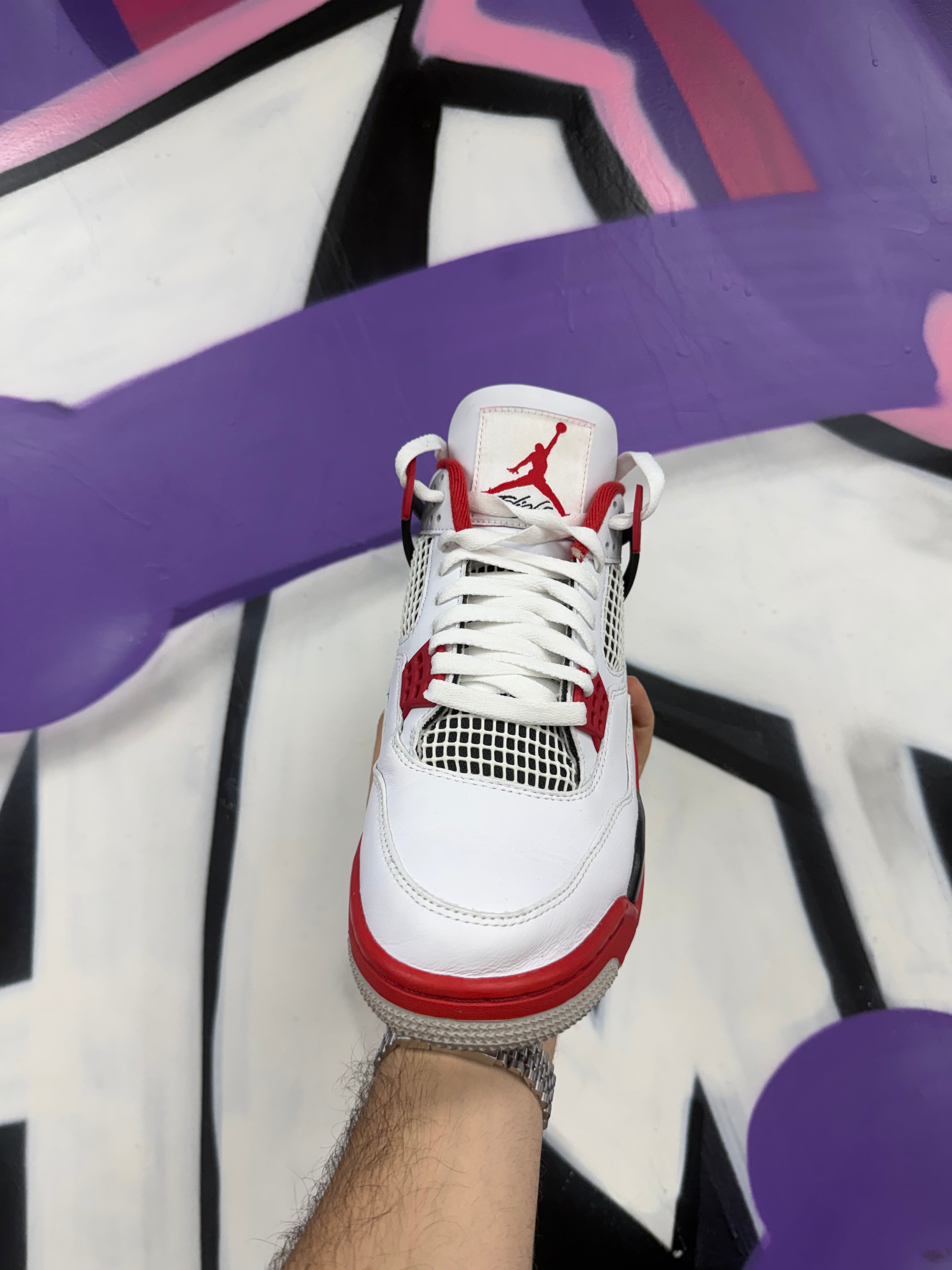 Jordan 4 Fire Red Sneakers