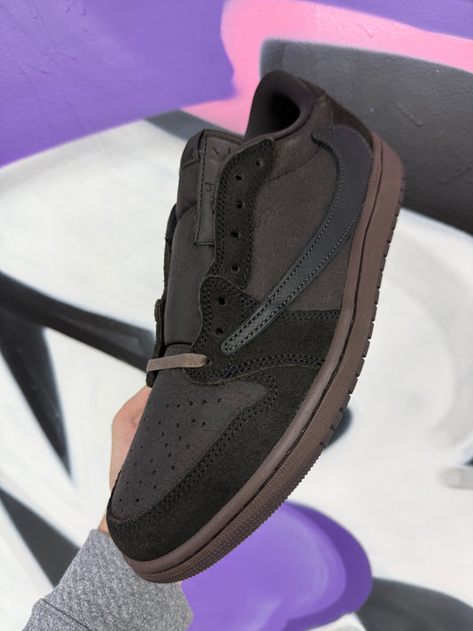 Jordan 1 Low Travis Scott Velvet Brown