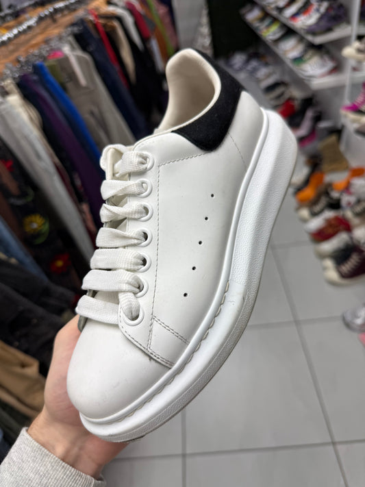 McQueen Oversized Sneaker White Black Used 37 (US 4) With Box