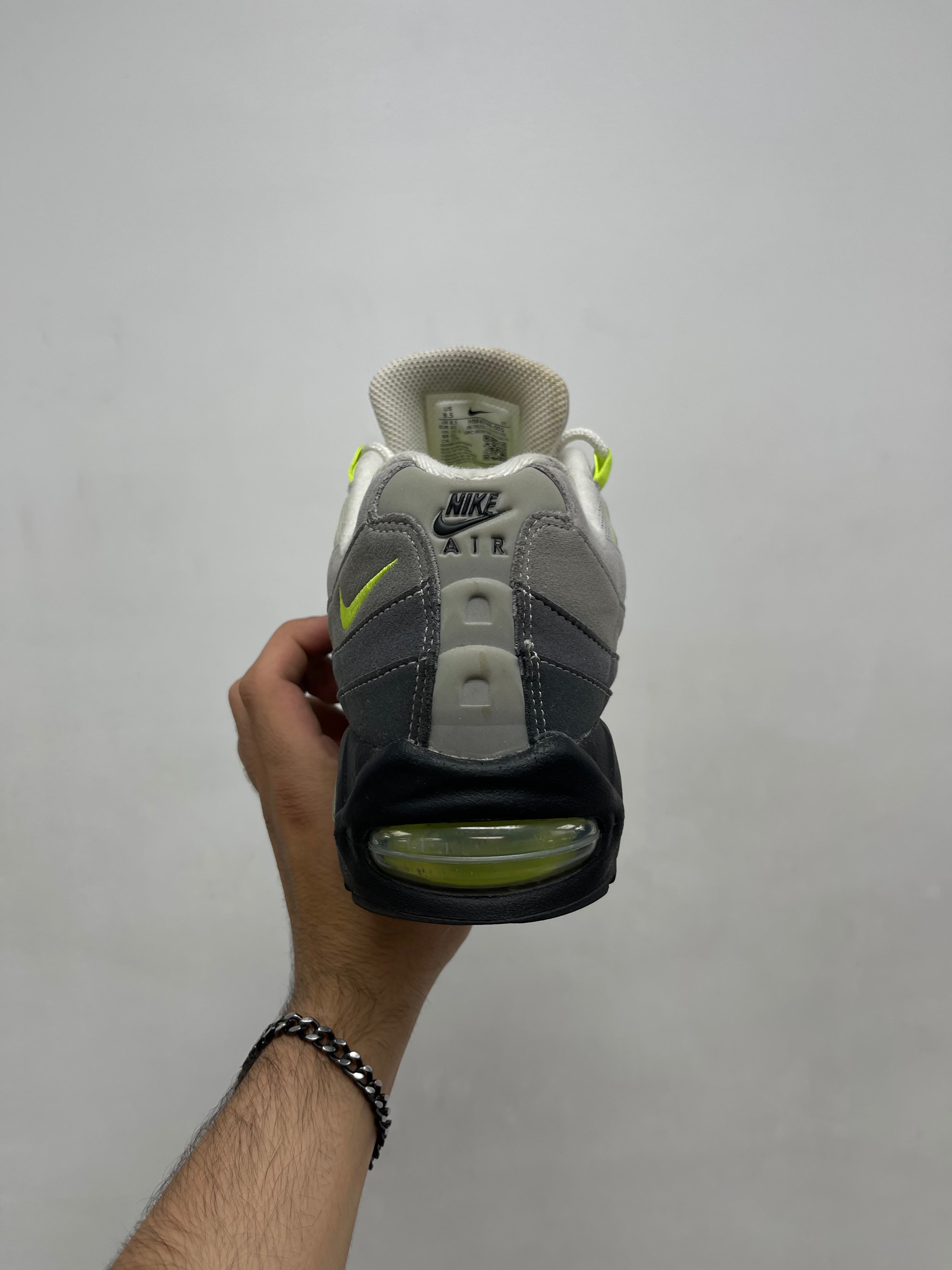 Nike AM95 Neon Sneakers