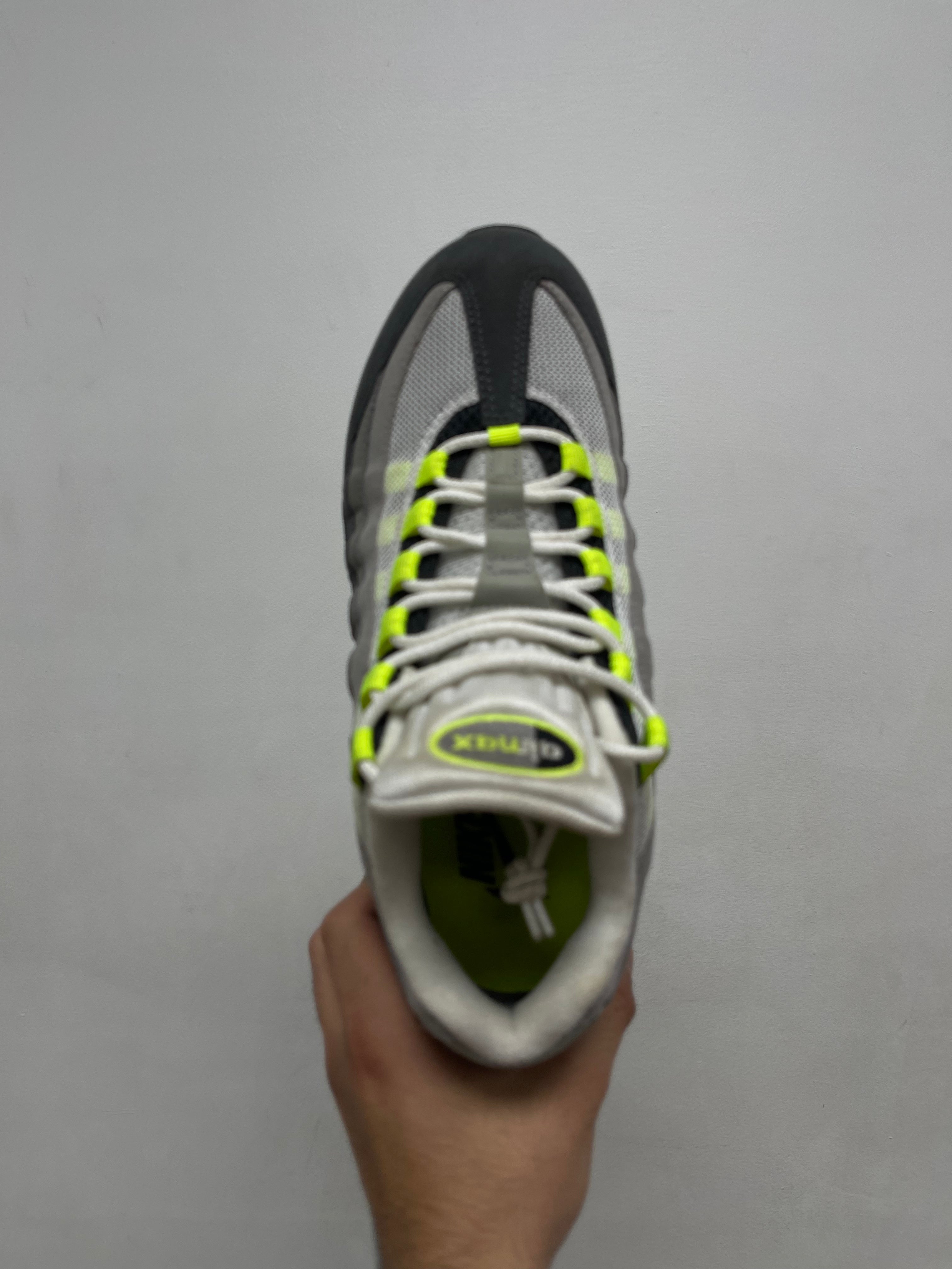 Nike AM95 Neon Sneakers