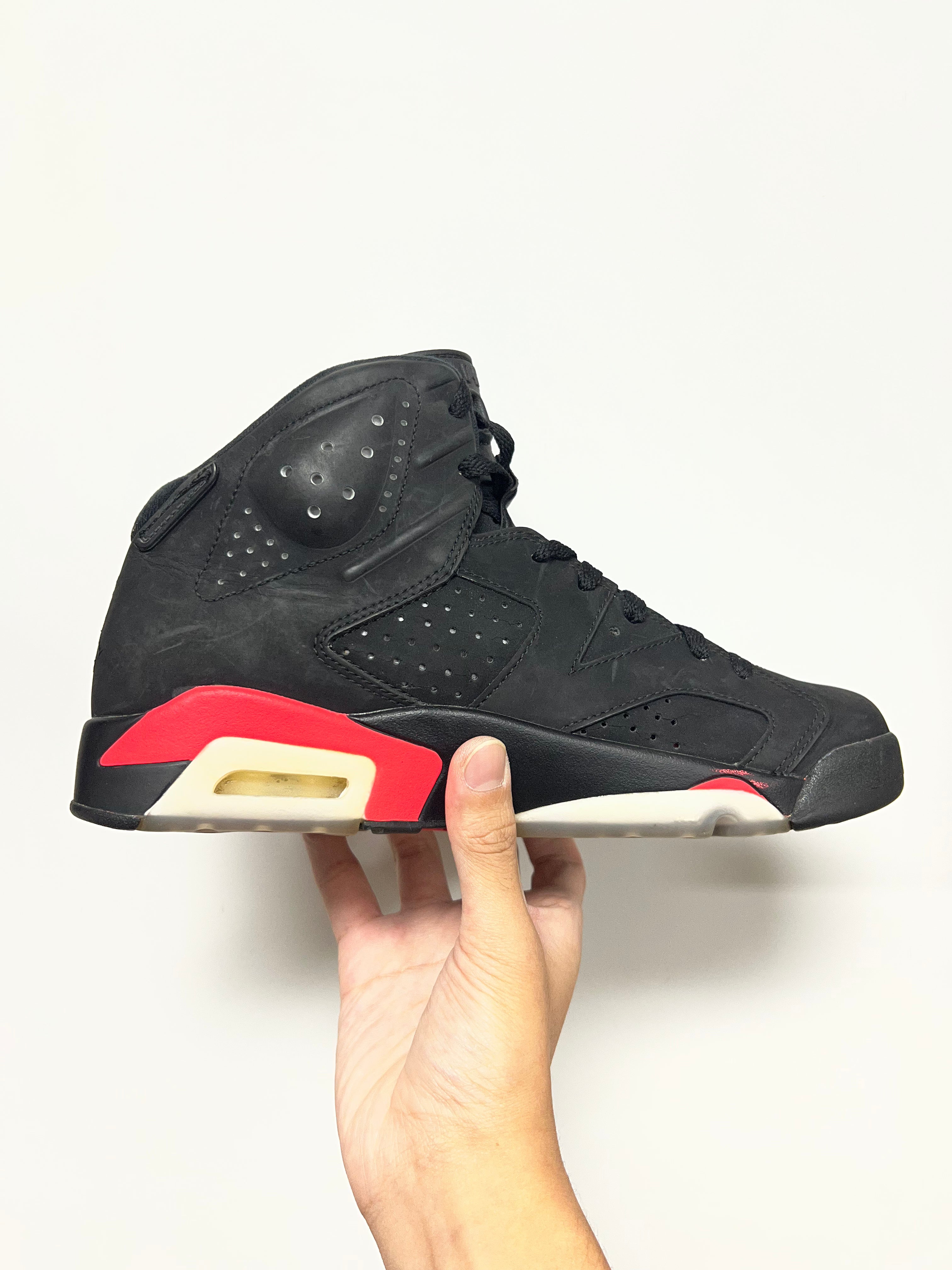 Jordan 6 Infrared Sneaker