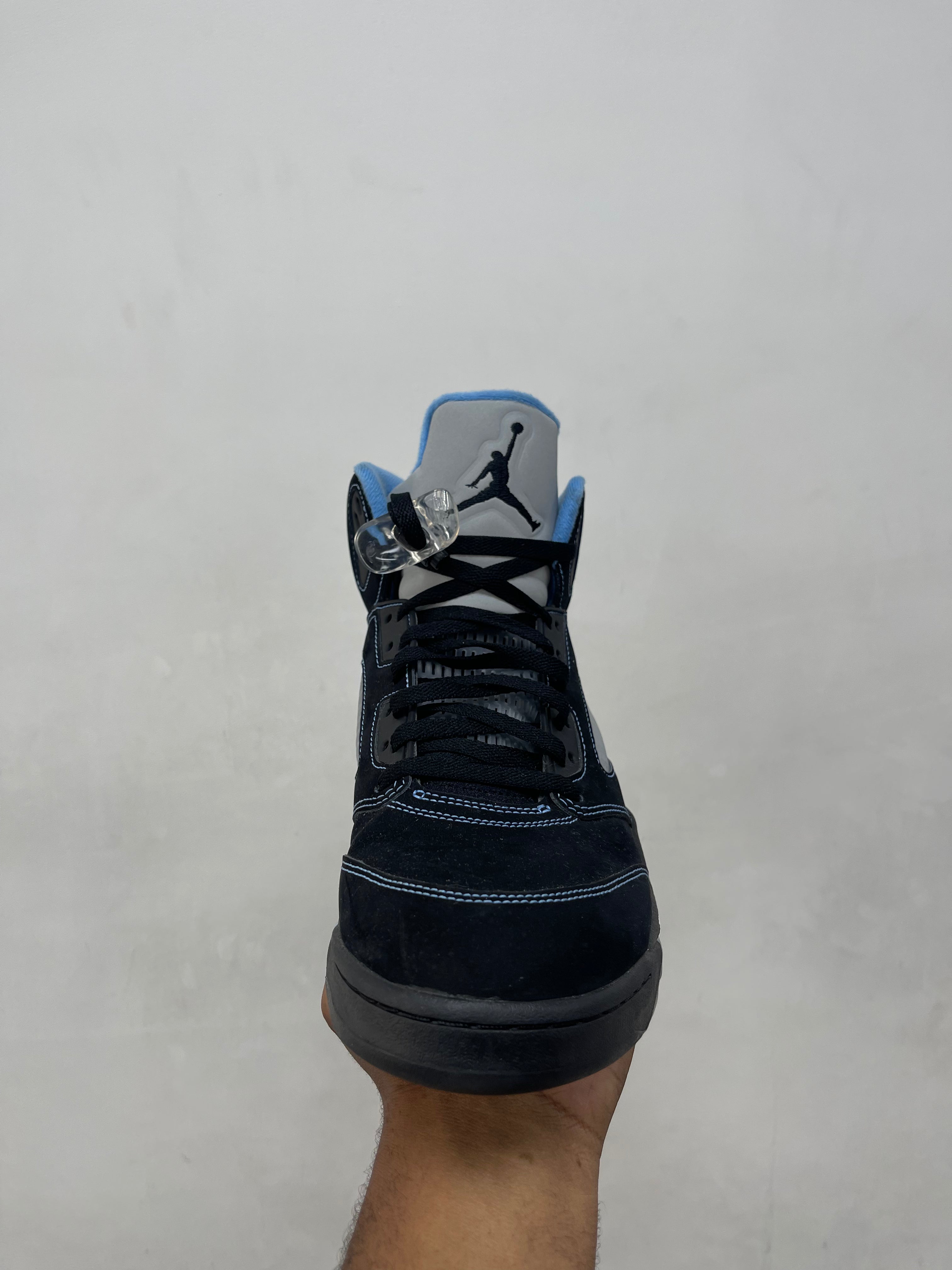Jordan 5 Black Uni Blue Sneakers