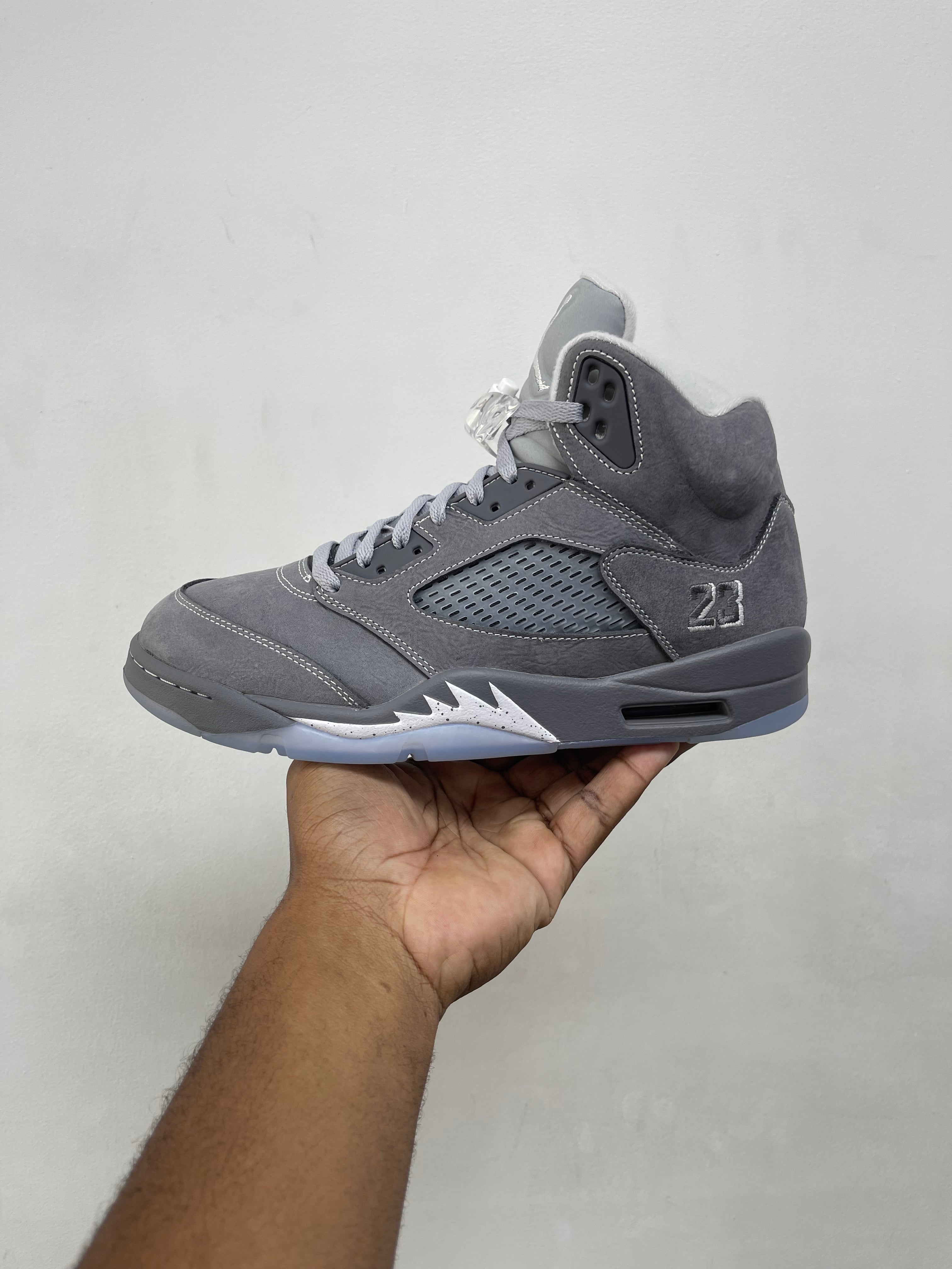 Jordan 5 Wolf Grey Sneakers