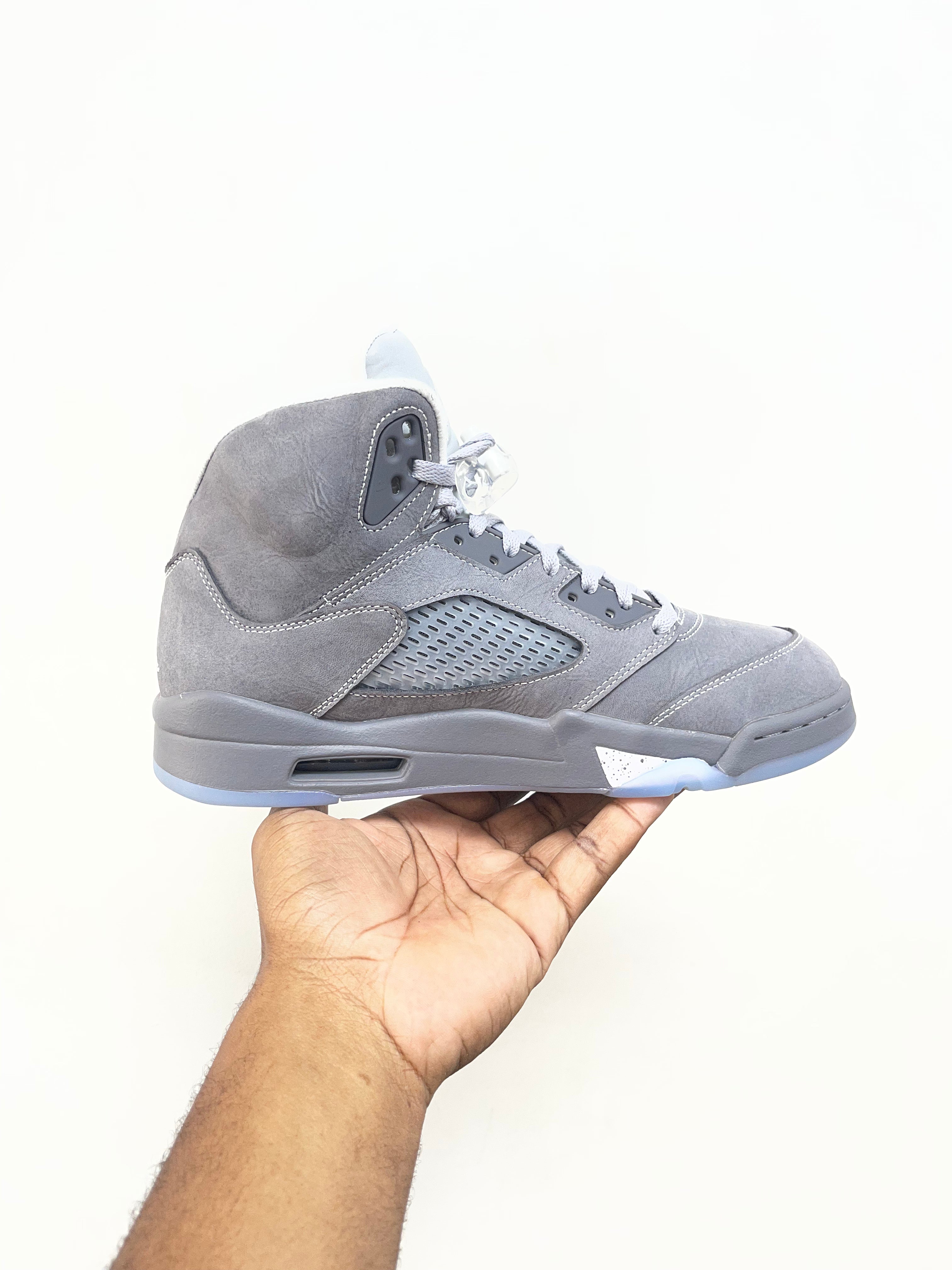 Jordan 5 Wolf Grey Sneakers