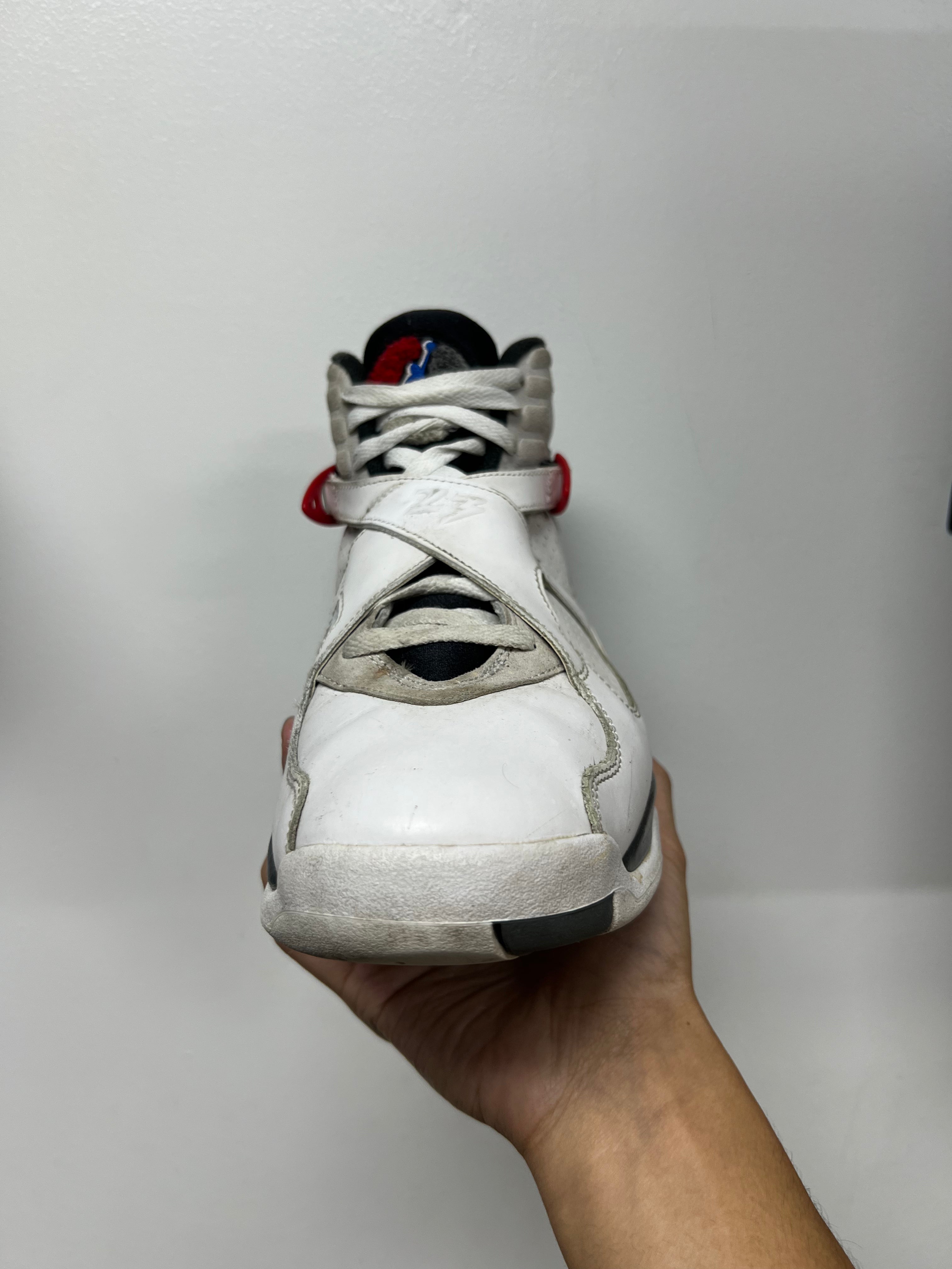 Jordan 8 Bugs Bunny Sneakers
