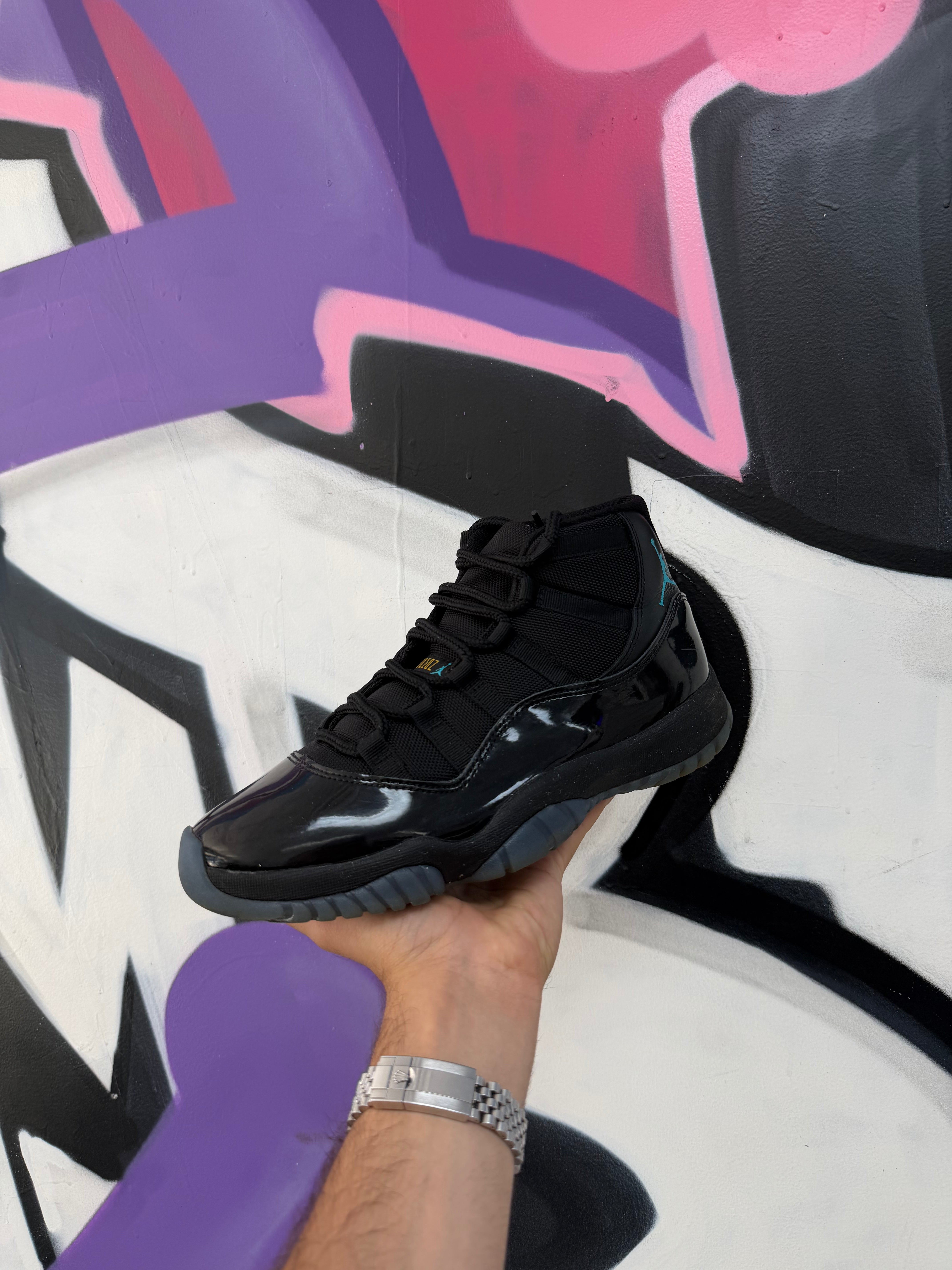 Jordan 11 Gamma Sneakers