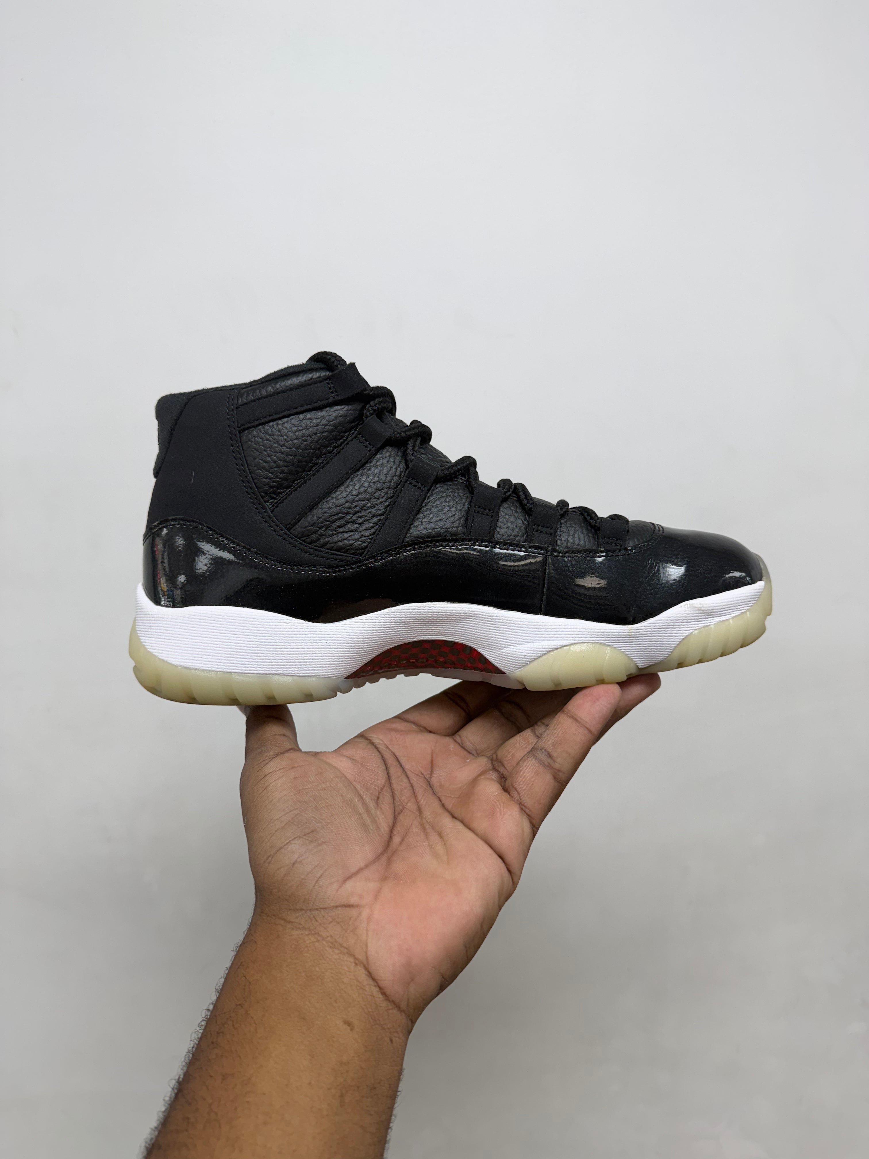 Jordan 11 72-10 Sneakers