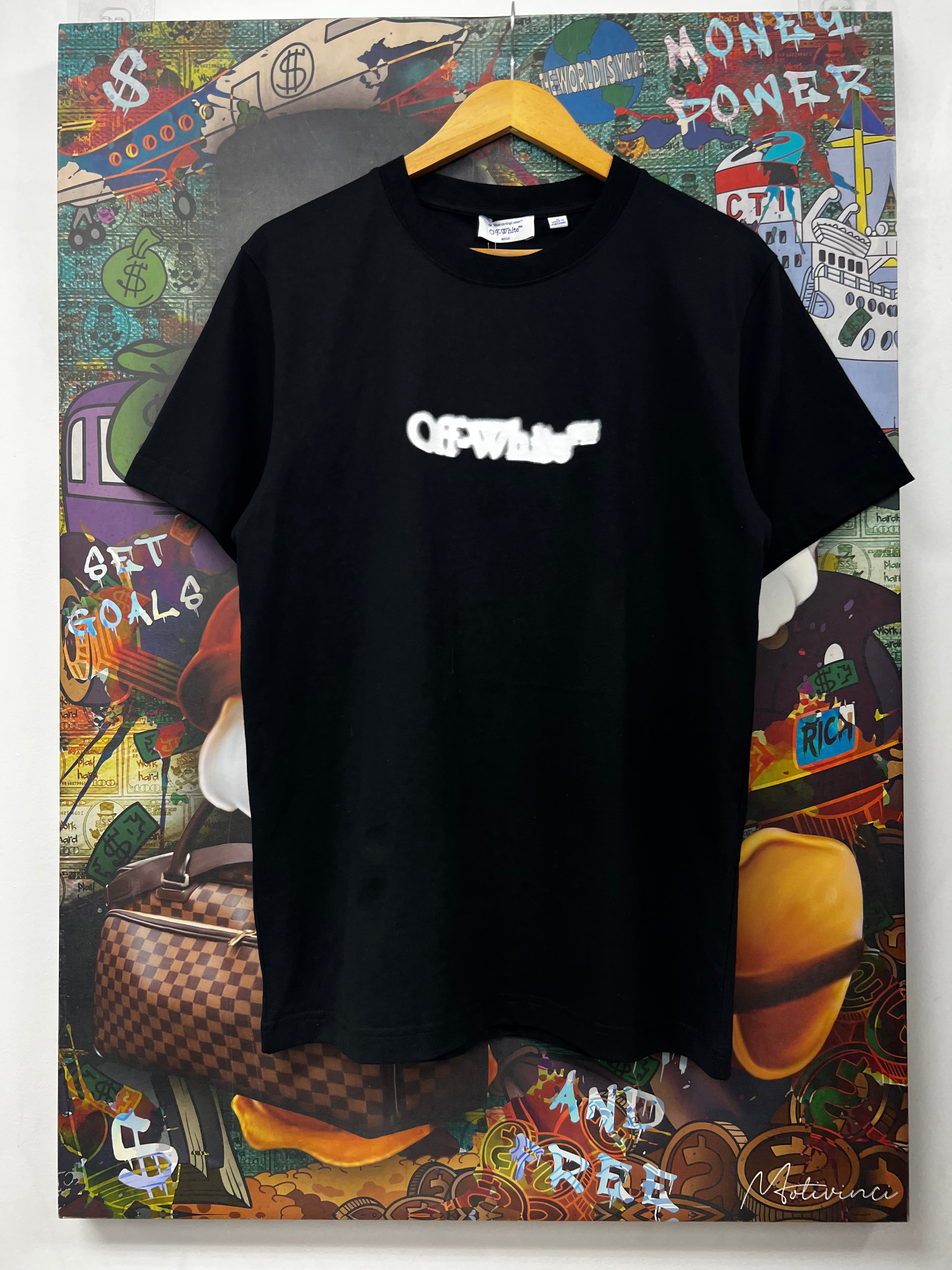 Off White Black Spray Arrows Tee