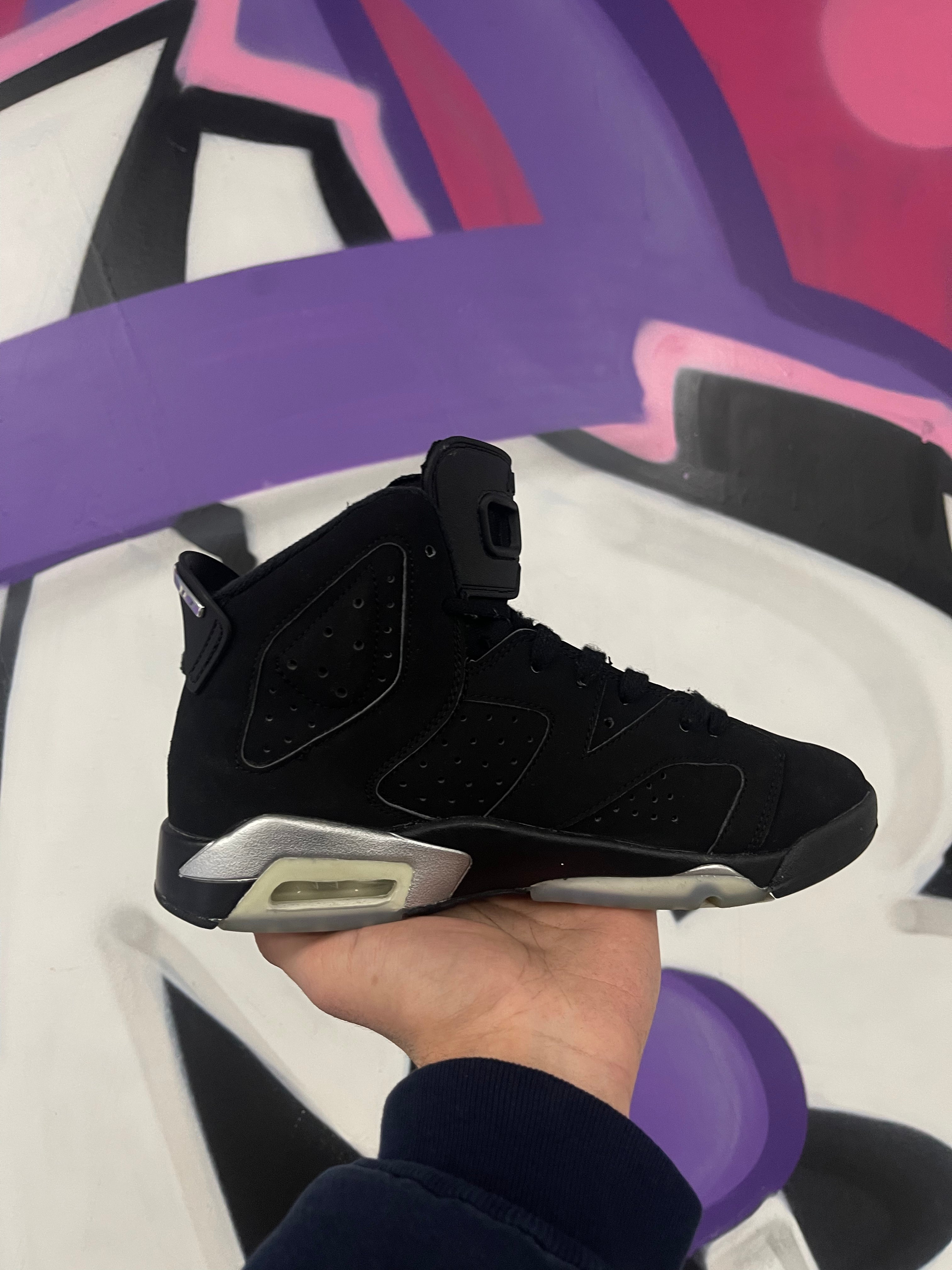 Jordan 6 Chrome Sneakers