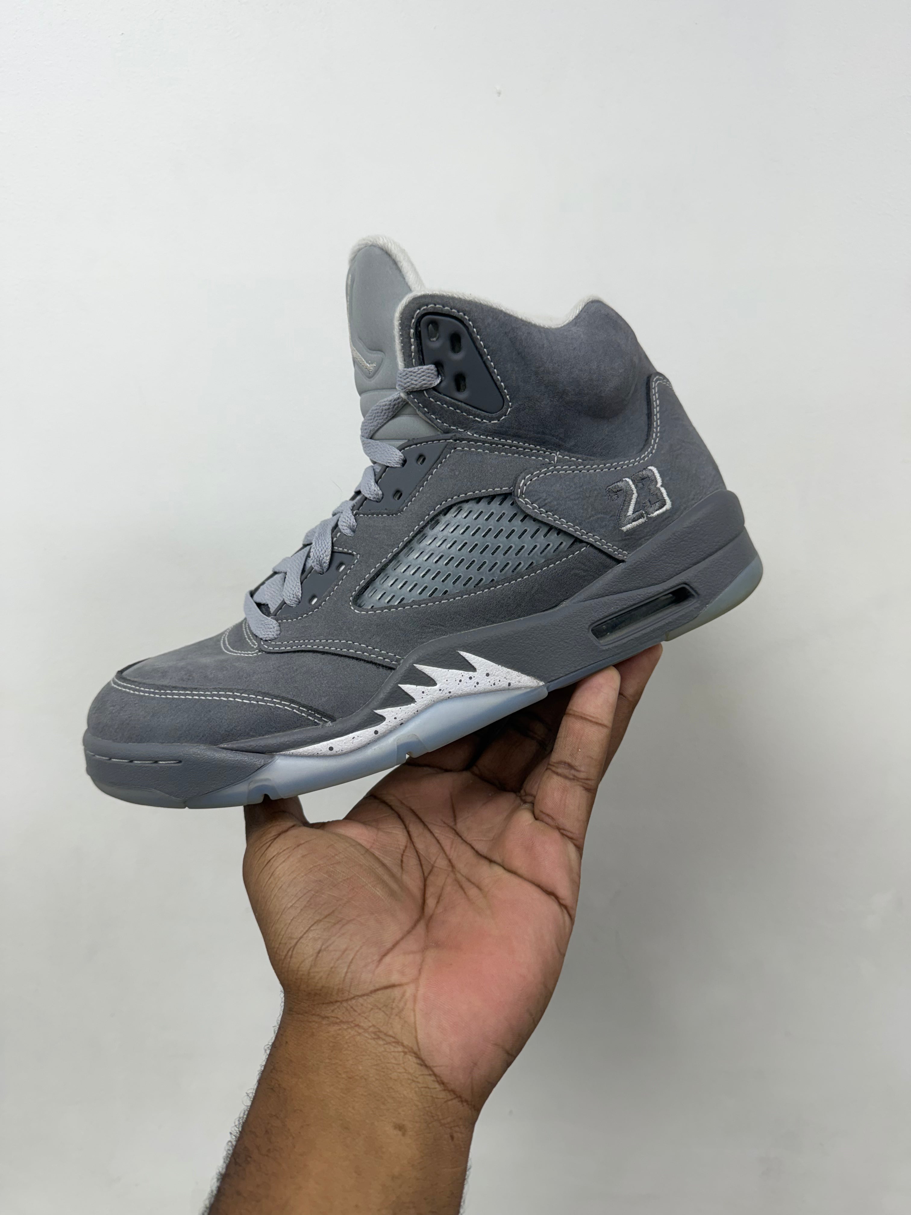 Jordan 5 Wolf Grey Sneakers