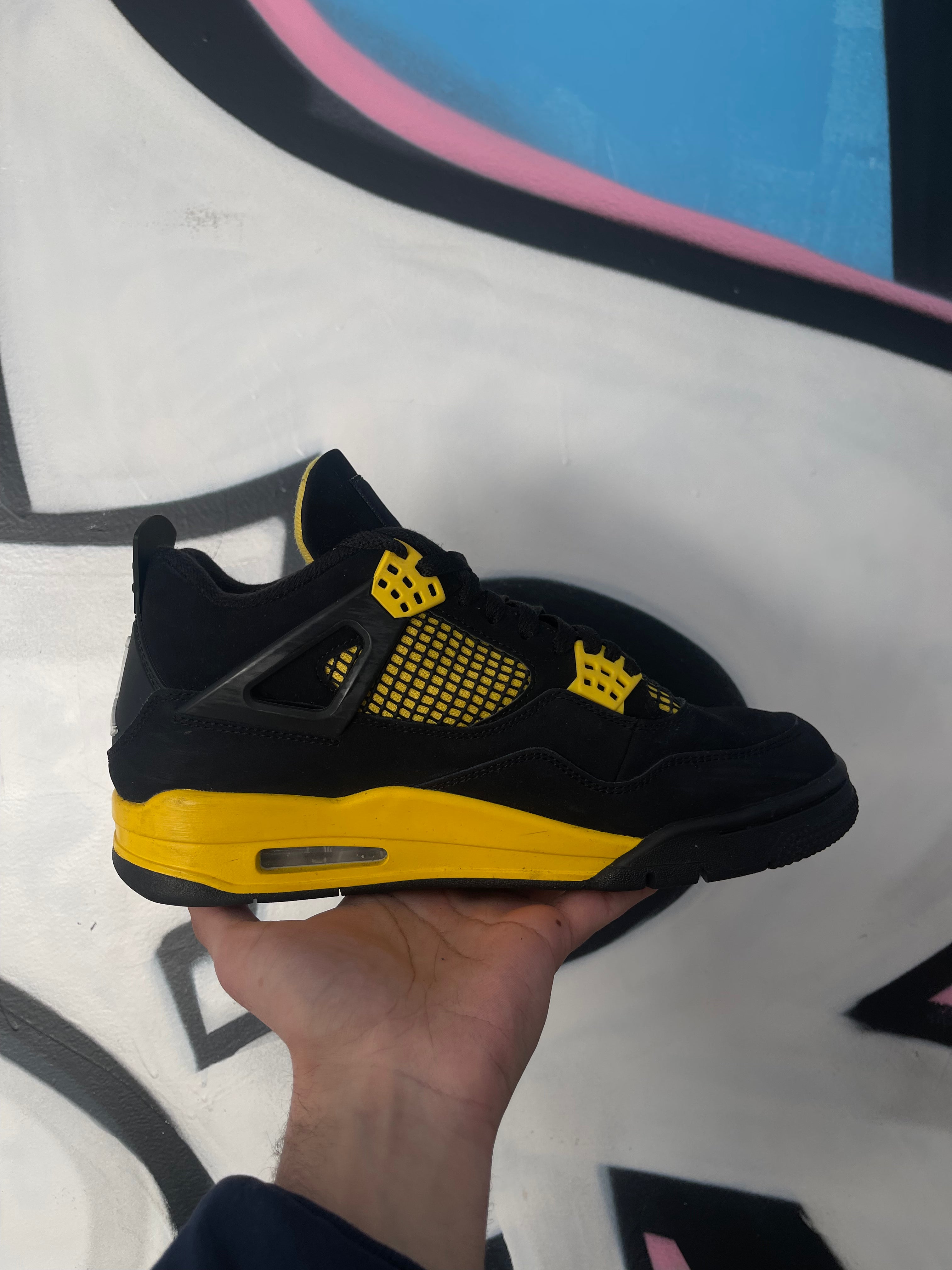 Jordan 4 Yellow Thunder Sneakers