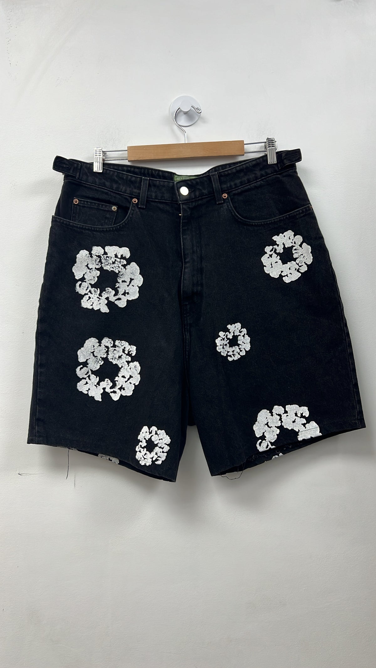 Denim Tears Black Cotton Wreath Jean Shorts