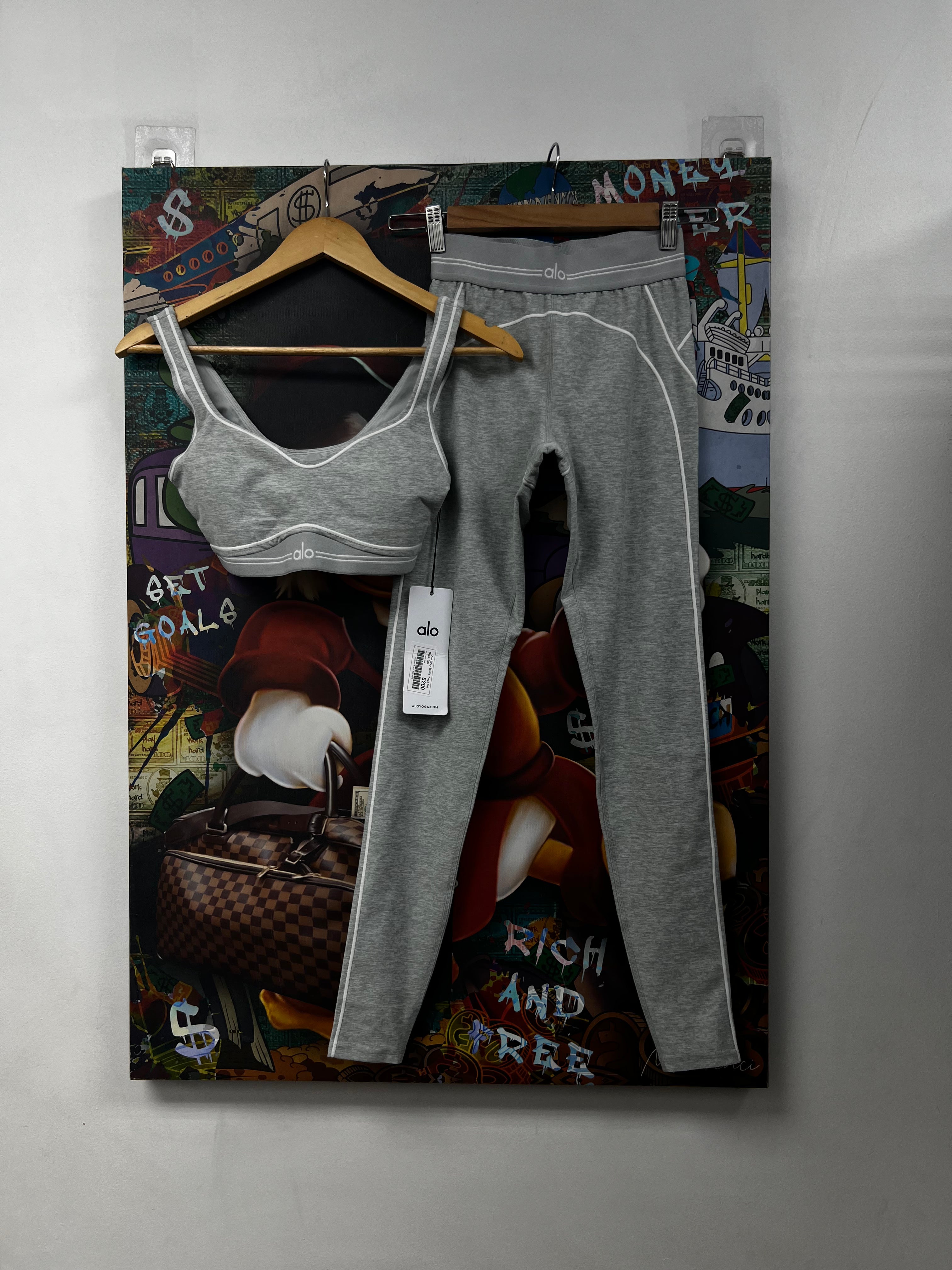 Alo Grey White Yoga Set