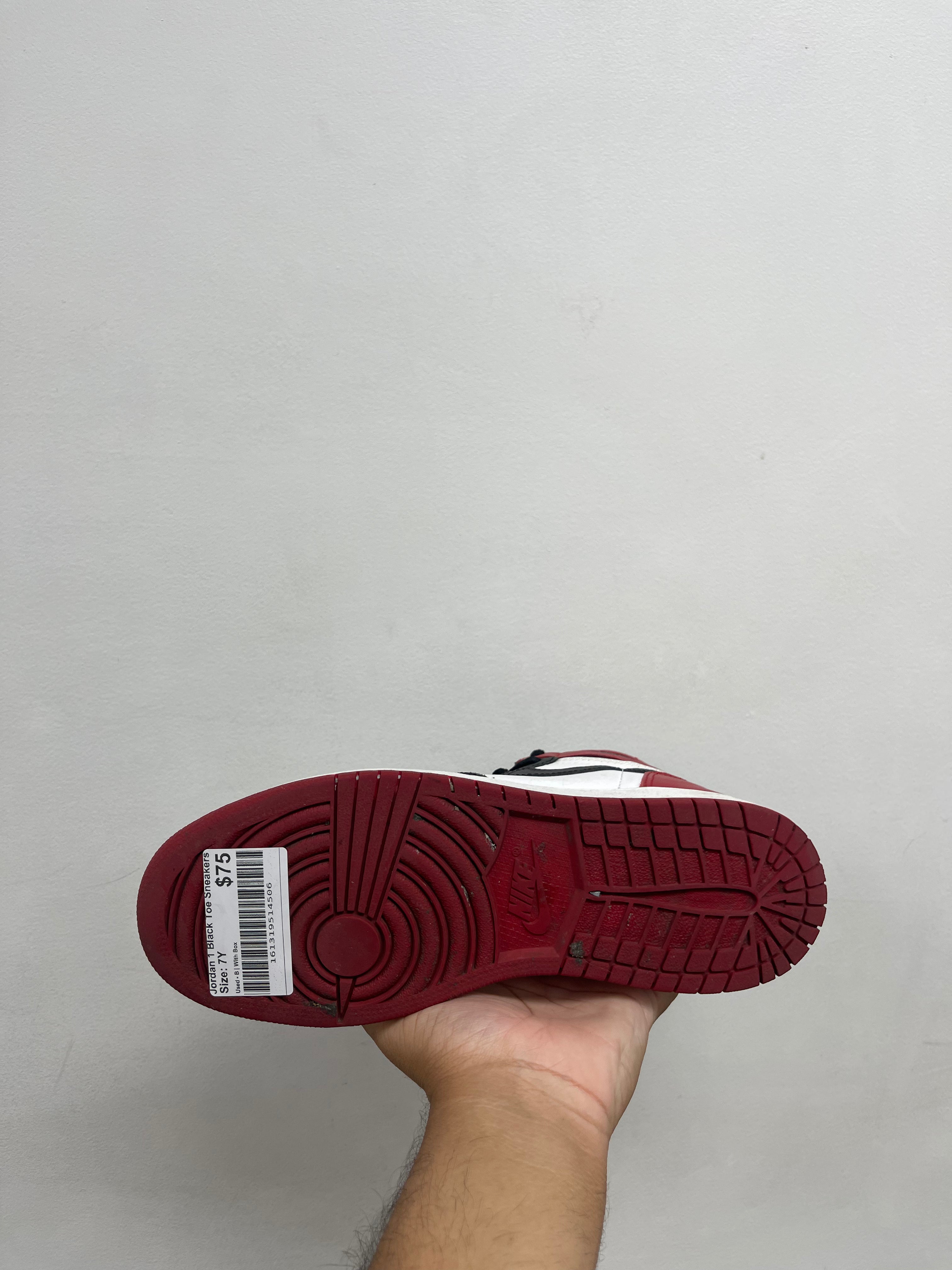 Jordan 1 Black Toe Sneakers