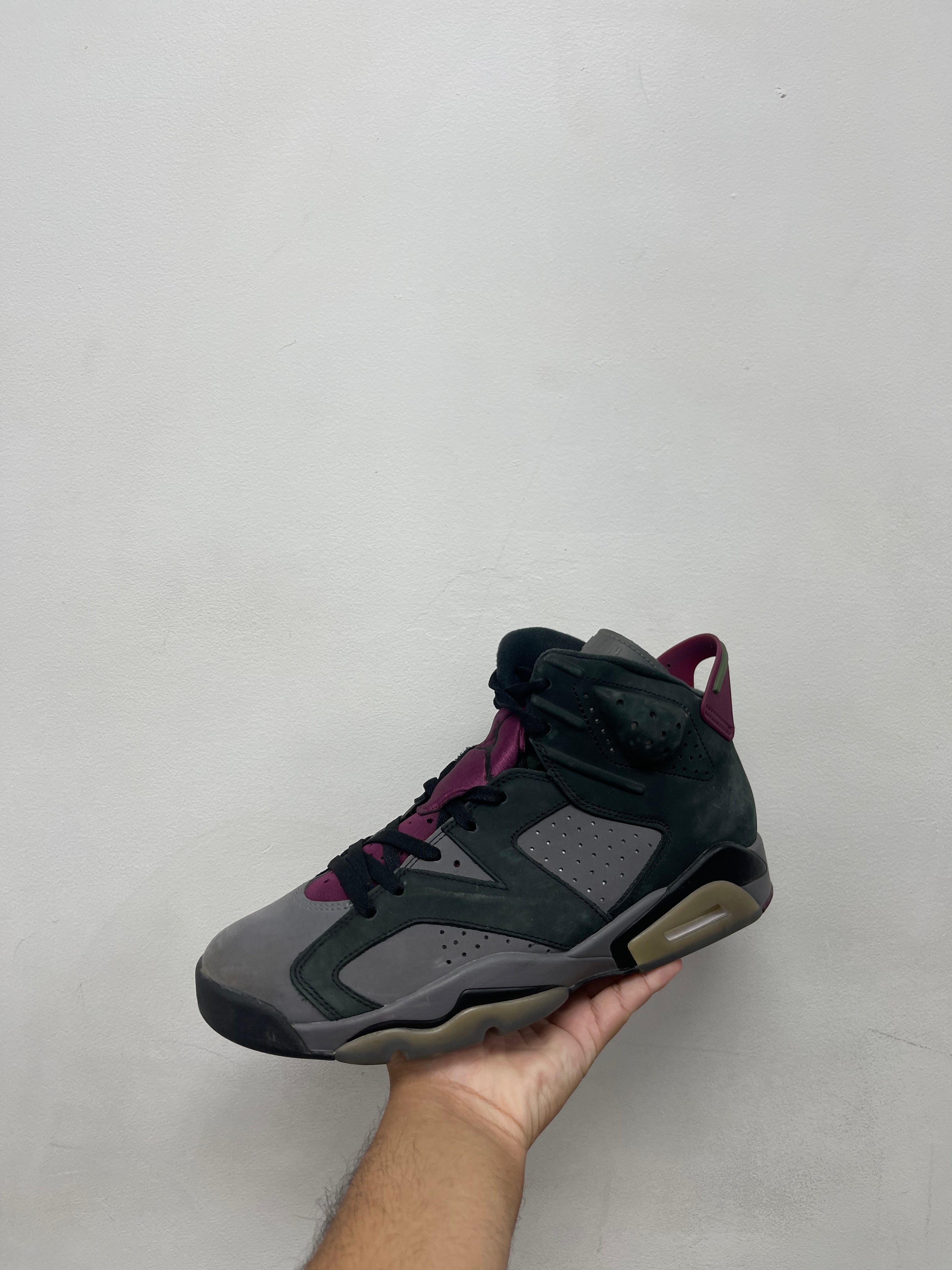 Jordan 6 Bordeaux Sneakers